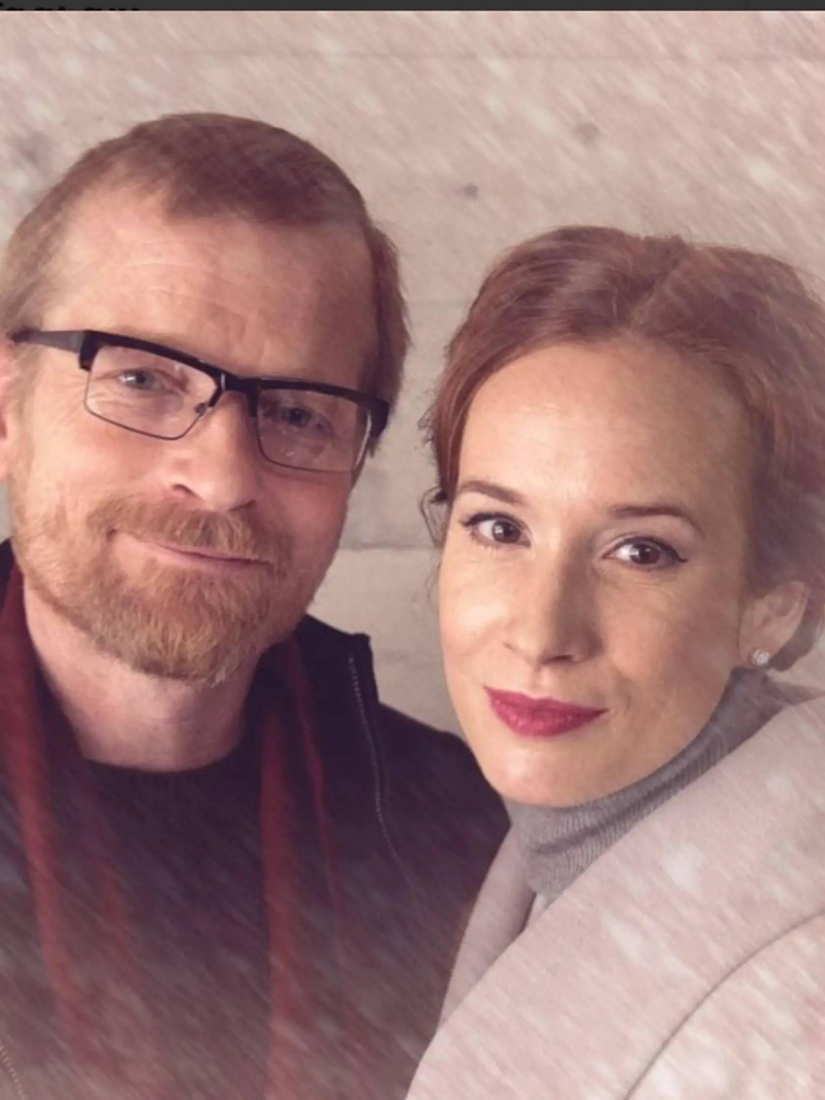 Vo filme si zahrali Táňa Pauhofová a Matěj Hádek.