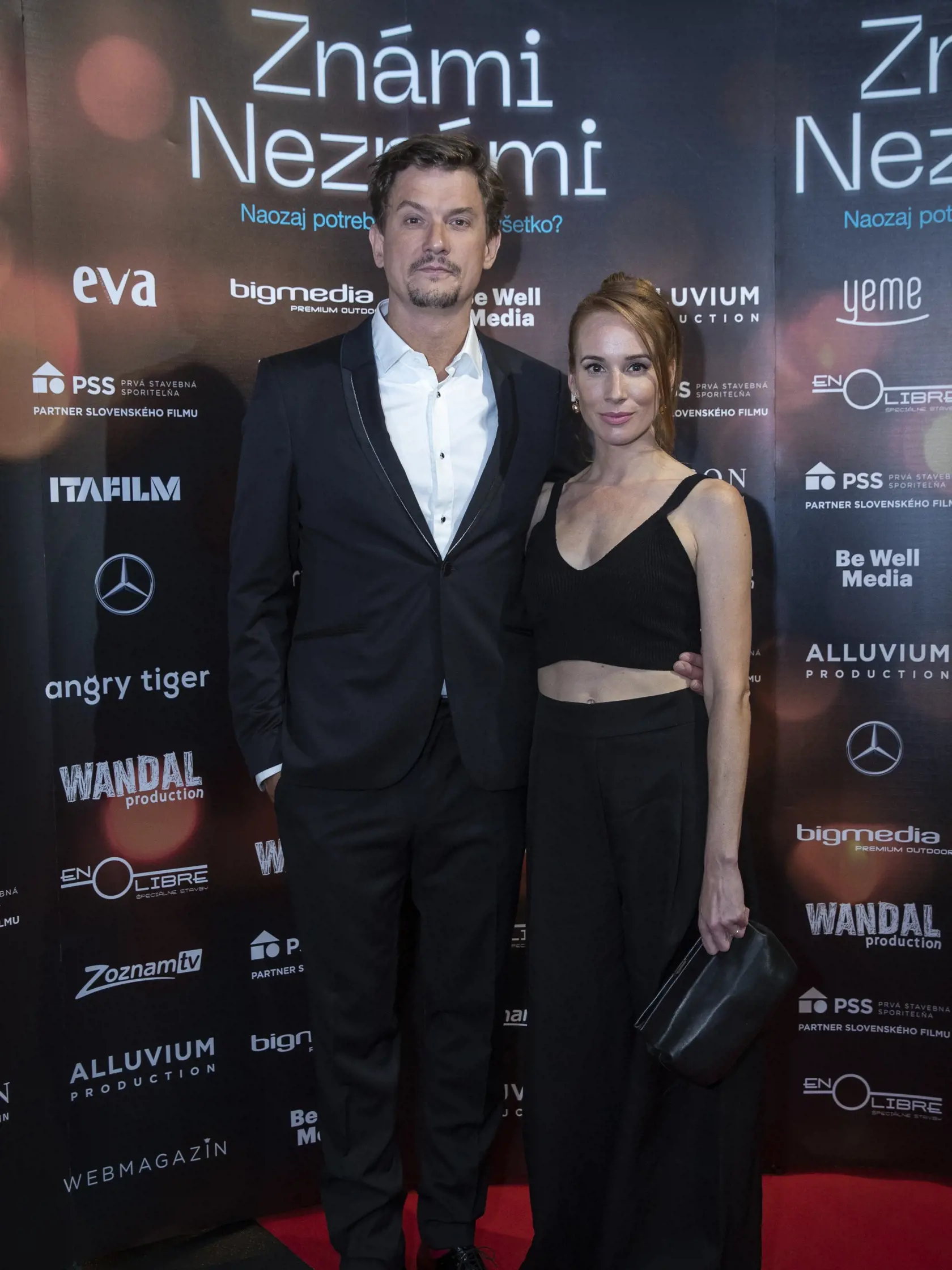 Premiéra filmu Známi Neznámi v bratislavskom Bory Mall. Na snímke je Táňa Pauhofová a Tomáš Měcháček.