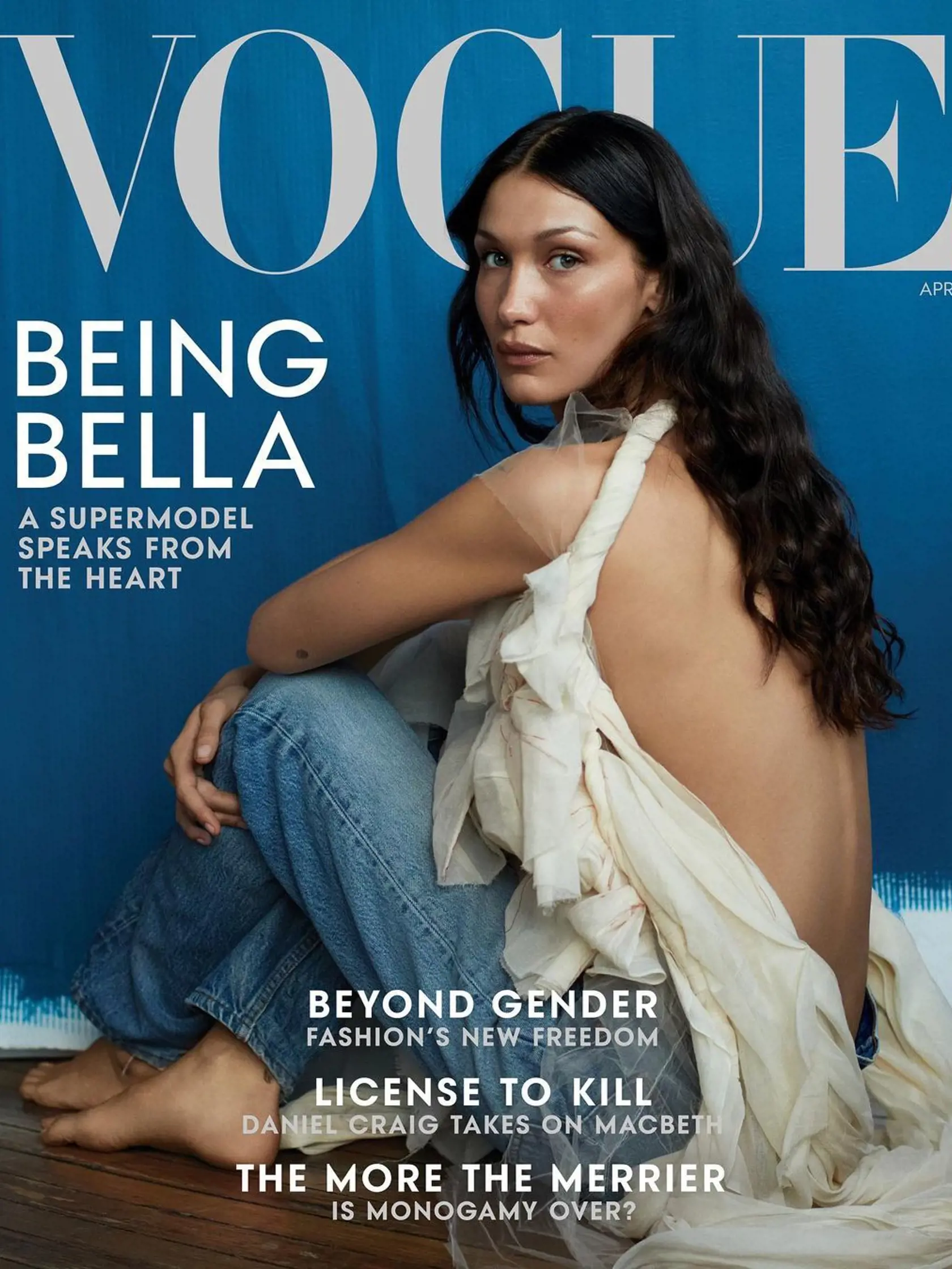 V magazíne vogue priznala, že prvú plastiku absolvovala ako 14. ročná. Dnes by to už nerobila.