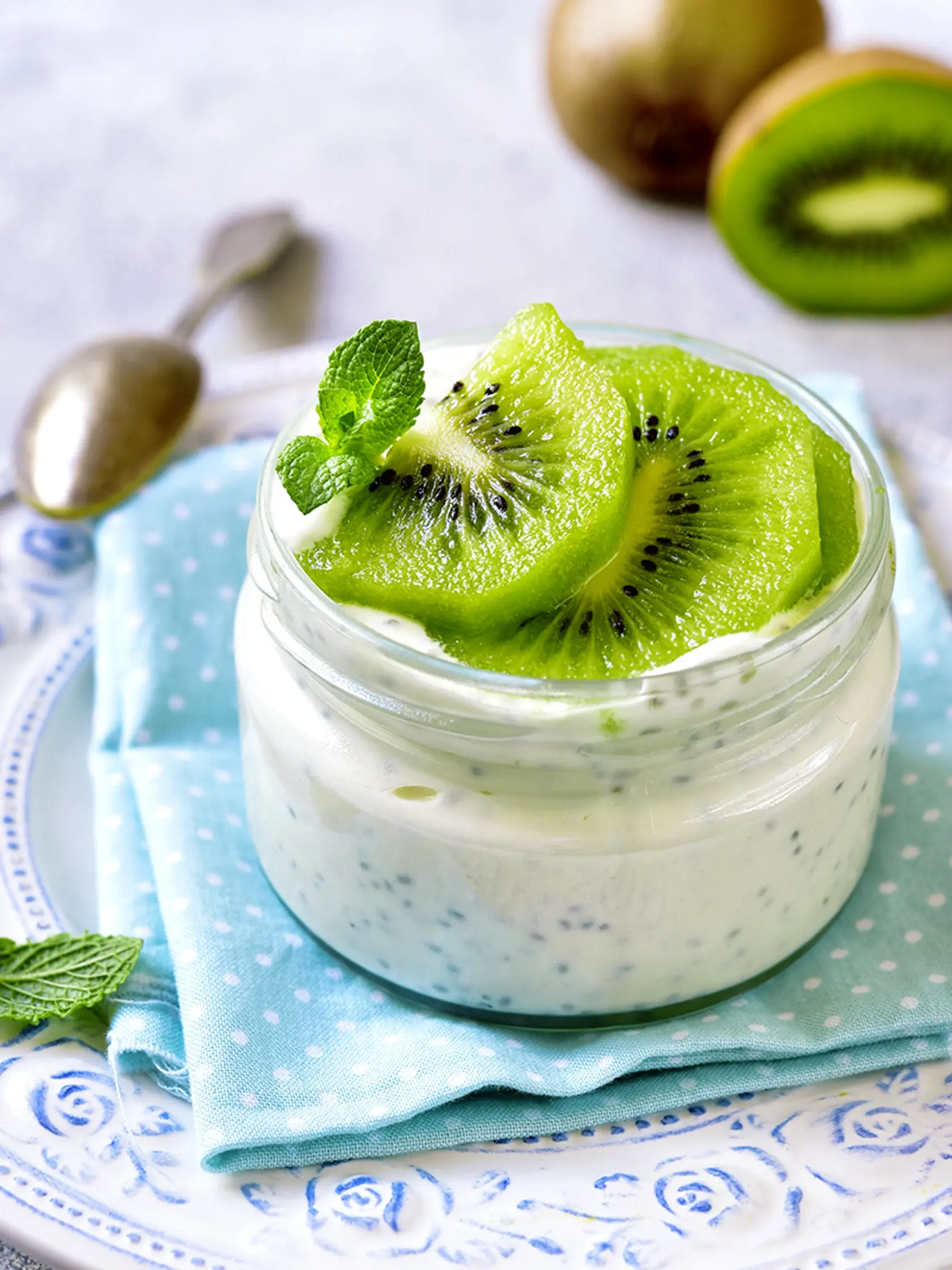 Jogurt s kivi