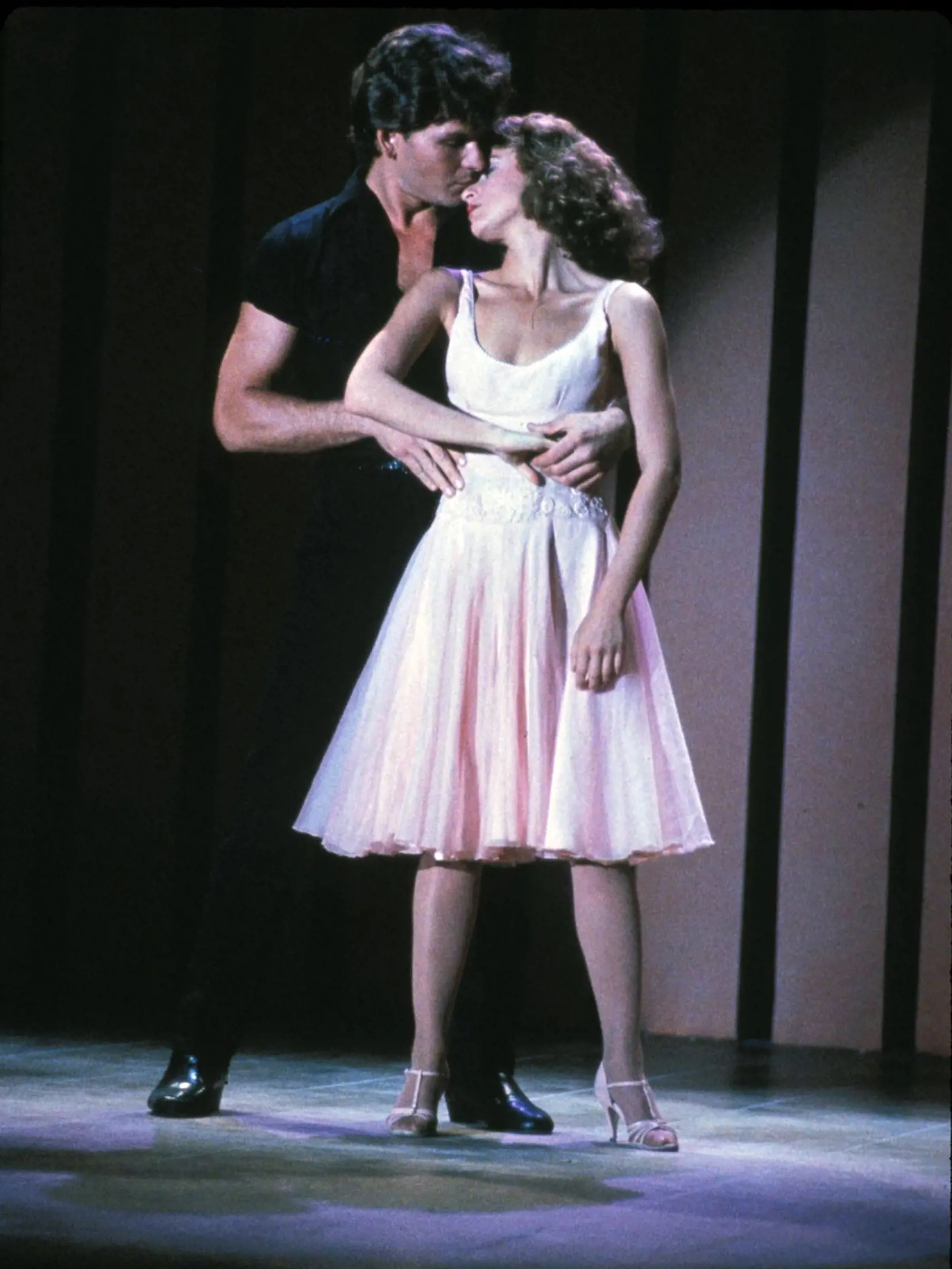 JENNIFER GREY a PATRICK SWAYZE sa filmom Hriešny tanec dostali medzi hollywoodske hviezdy.