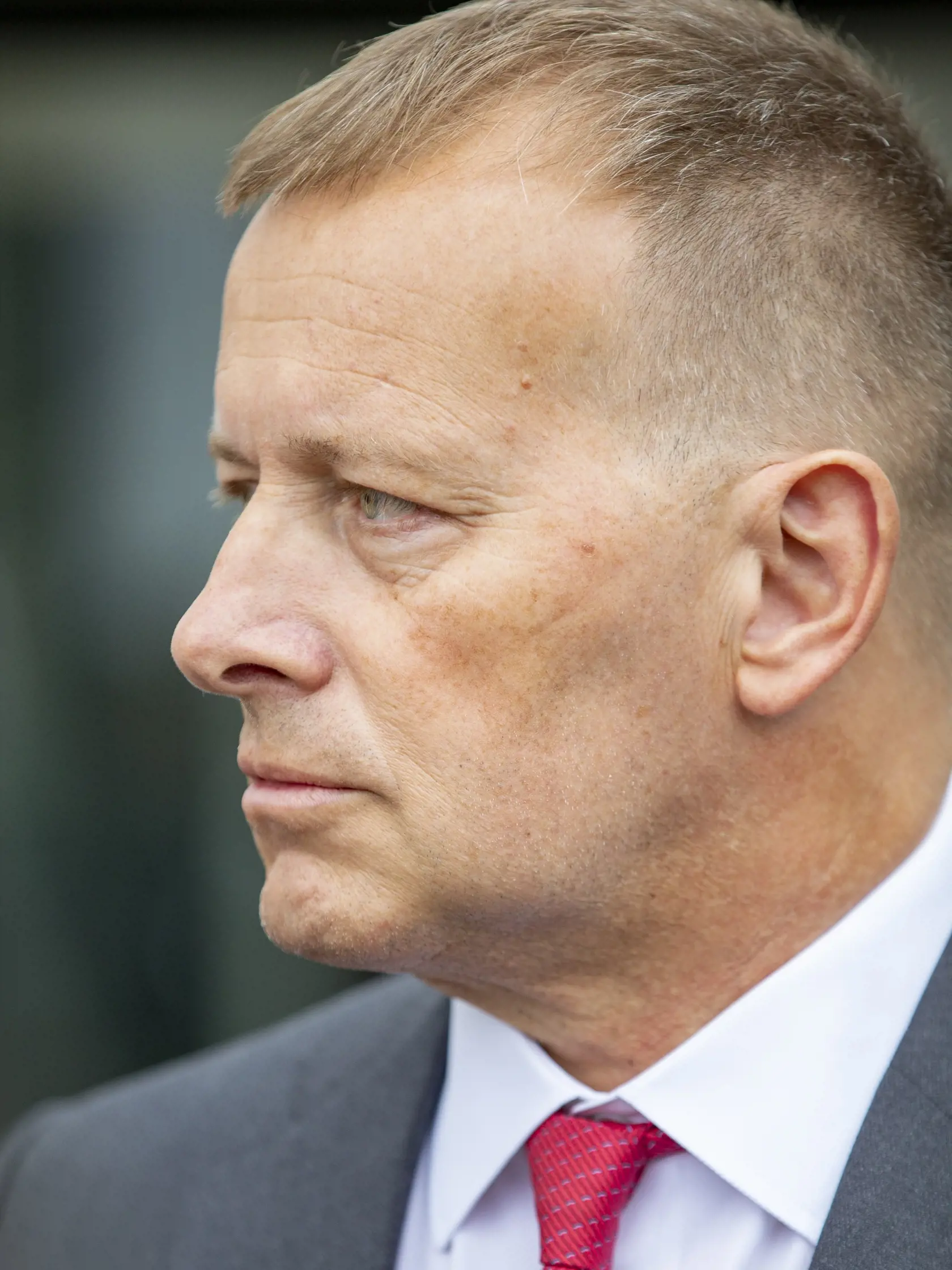Na snímke je Boris Kollár pred televíziou Markíza. 