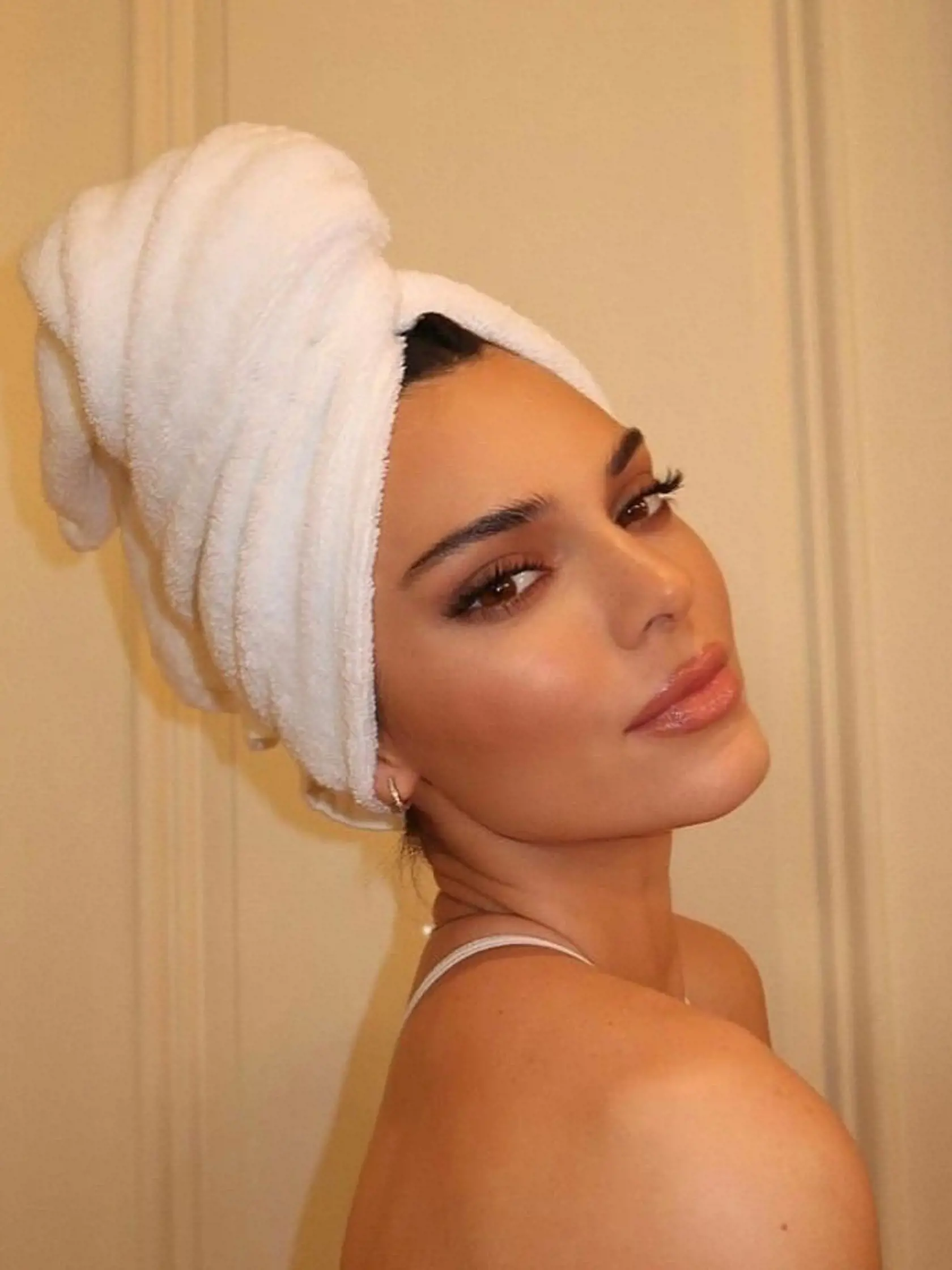 Kendall Jenner s vyzývavým pohľadom.