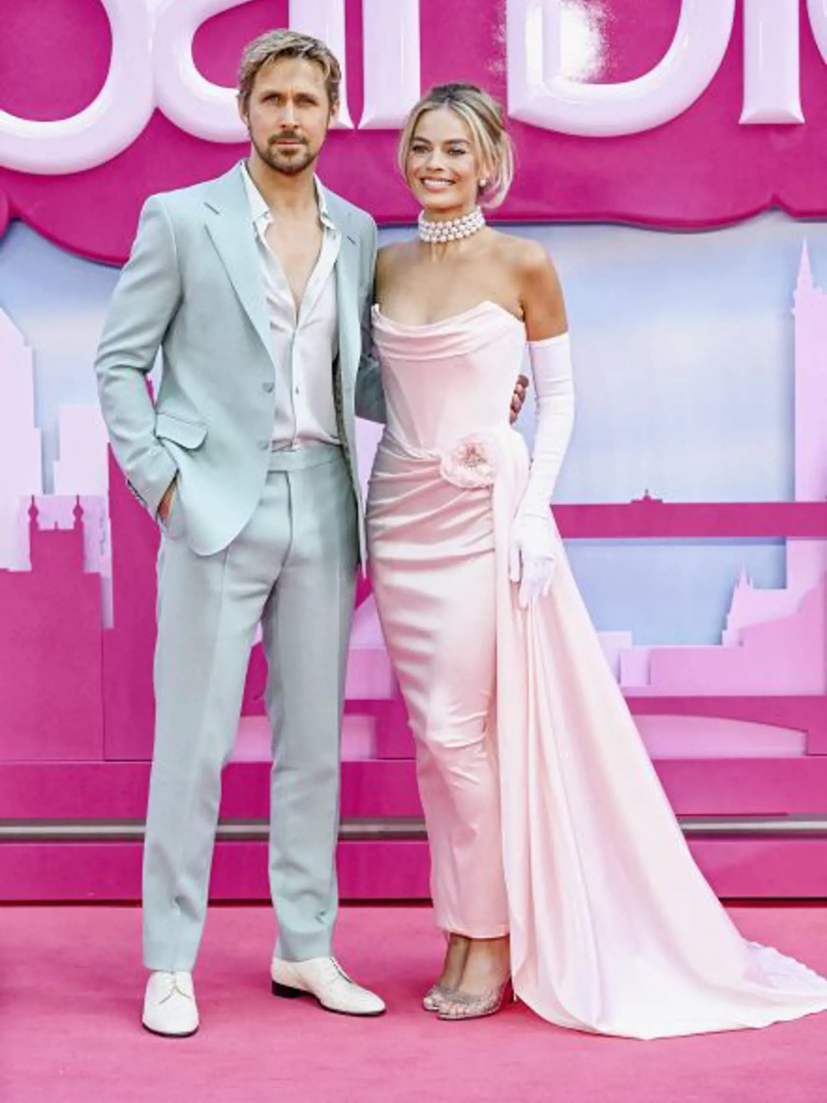 Ken a Barbie na premiére v Londýne.