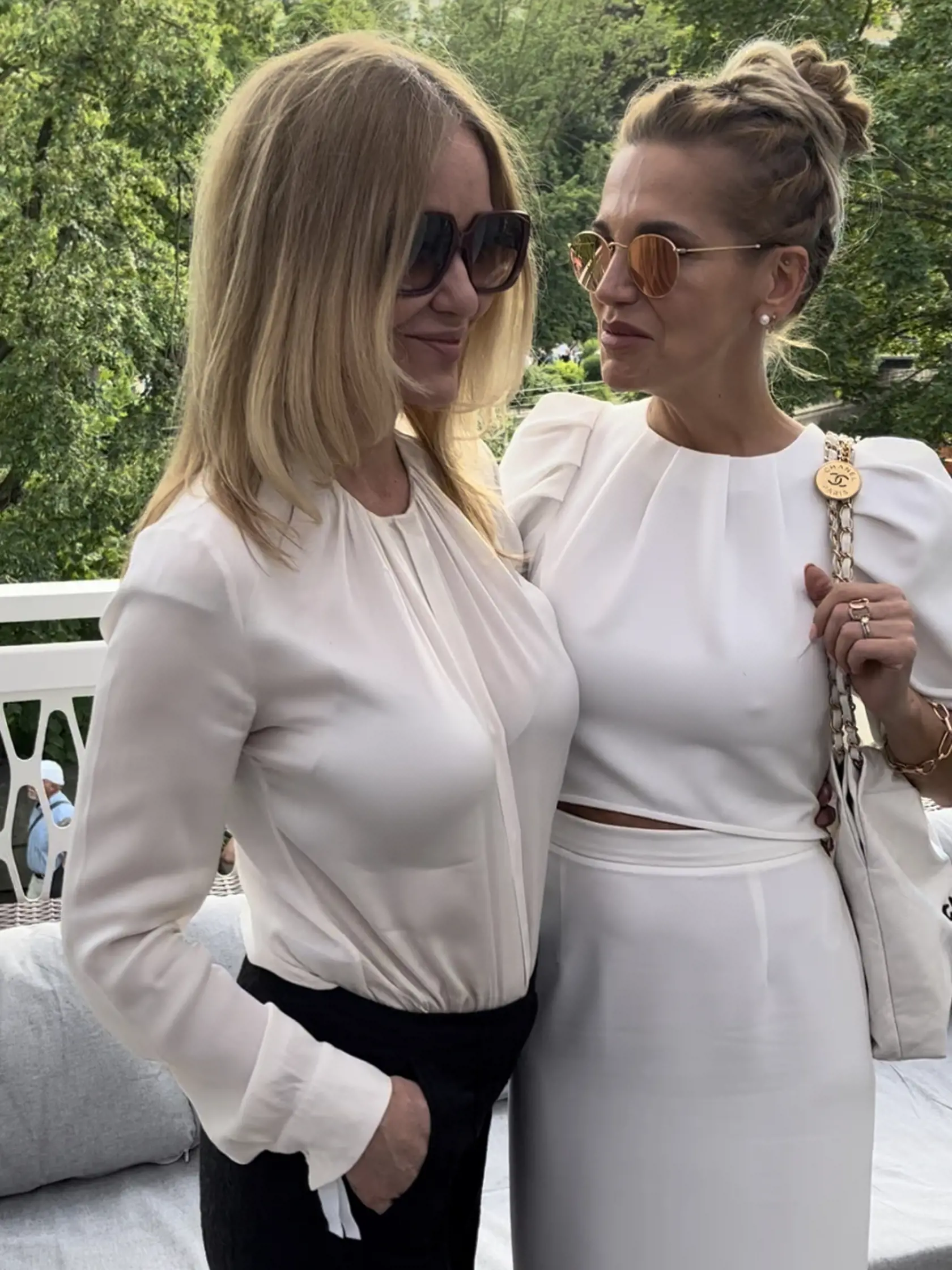 Dare sme boli na filmovom festivale v Karlových Varoch v pätách. Na zábere s Oľgou Dúbravskou.