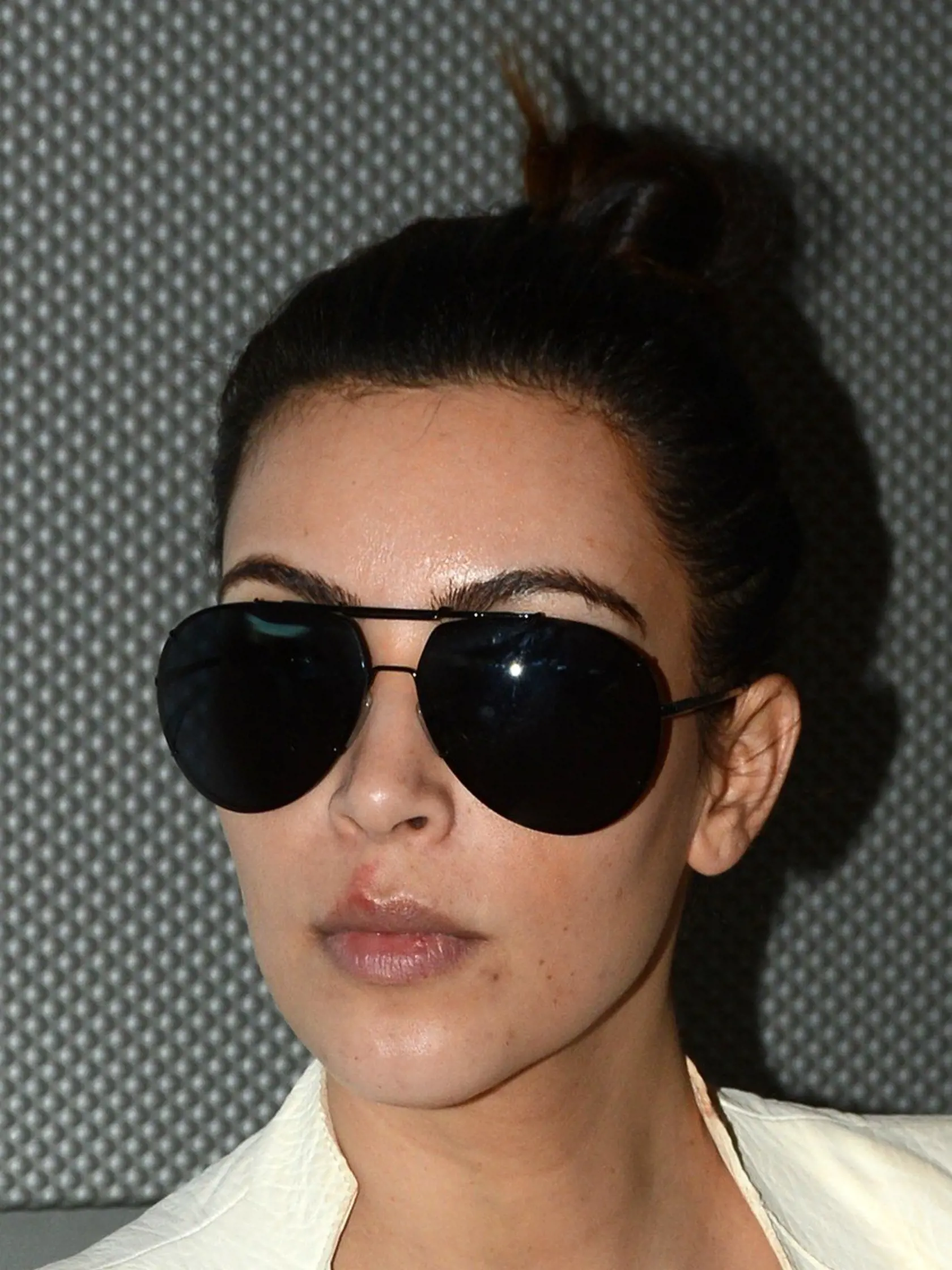 Kim Kardashian. Aj ju občas potrápia opary.