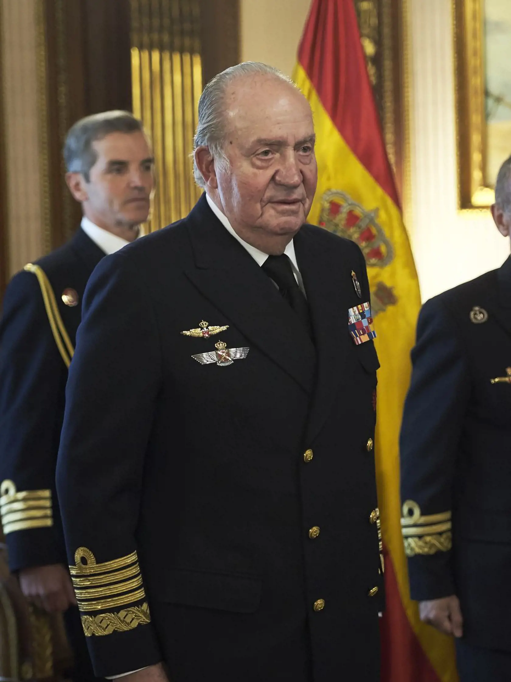 Bývalý španielsky kráľ Juan Carlos: Má tri deti - Felipeho, ktorý prevzal trón a dve dcéry. No pomedzi to sa ozvali Alberto Sola a Ingrid Sartiau, že sú jeho nemanželské deti. Roky bojovali za to, aby ich Carlos uznal, no ten tvrdí, že nikdy nepodviedol svoju manželku, kráľovnú Sofiu.