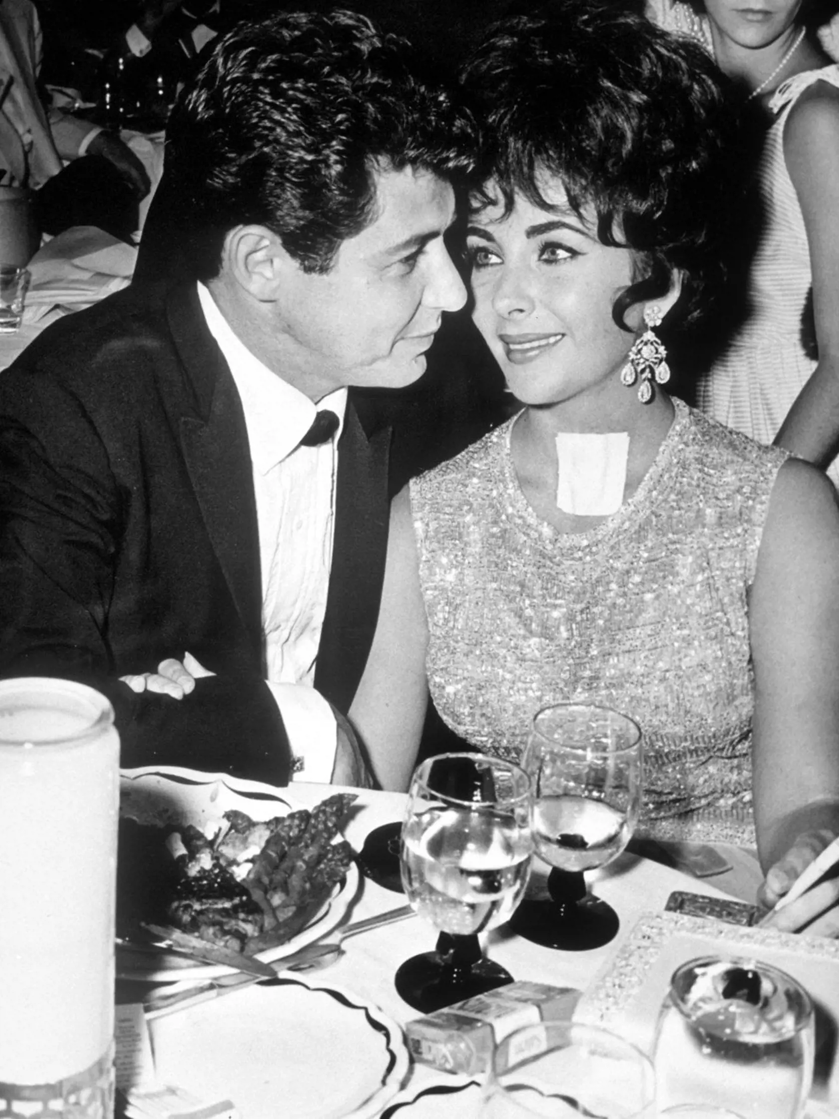 Elizabeth Taylor - 8 svadieb