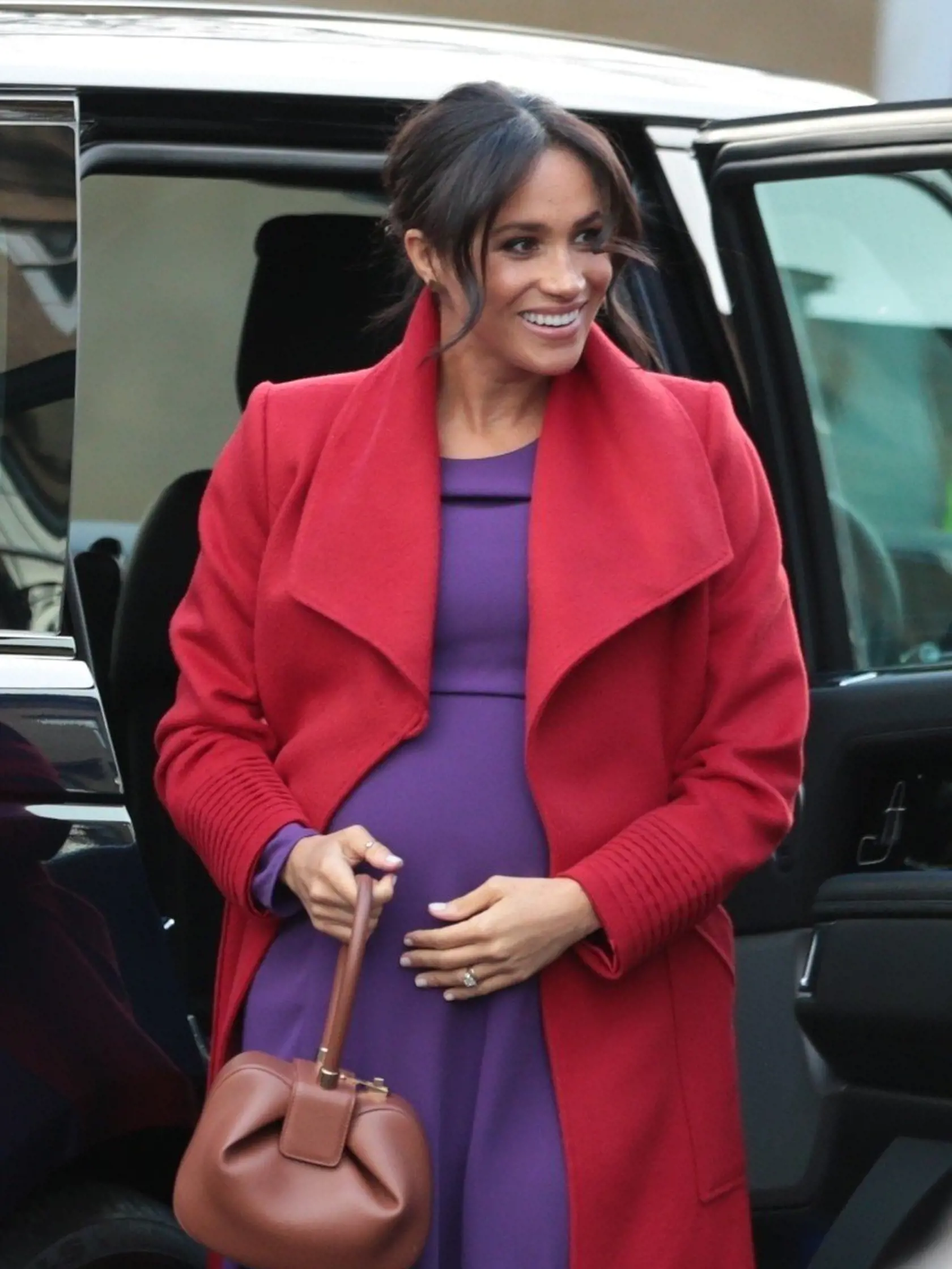 Meghan Markle nemá na konte veľa bývalých partnerov, no vraj George Clooney je jedným z nich.