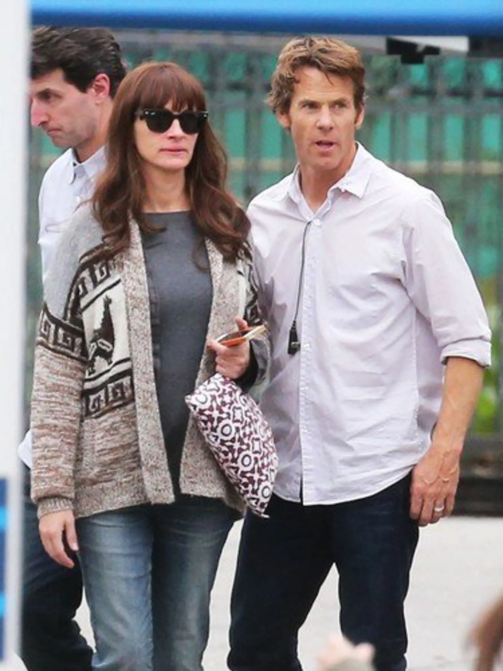 51640018 Stars are spotted filming scenes for 'The Secret In Their Eyes' in Pasadena, California on January 29, 2015. Actress Julia Roberts stopped to give her husband Daniel Moder a smooch during a break from filming scenes with co-star Chiwetel Ejiofor., Image: 216713738, License: Rights-managed, Restrictions: , Model Release: no, Credit line: Profimedia, FameFlynet USA