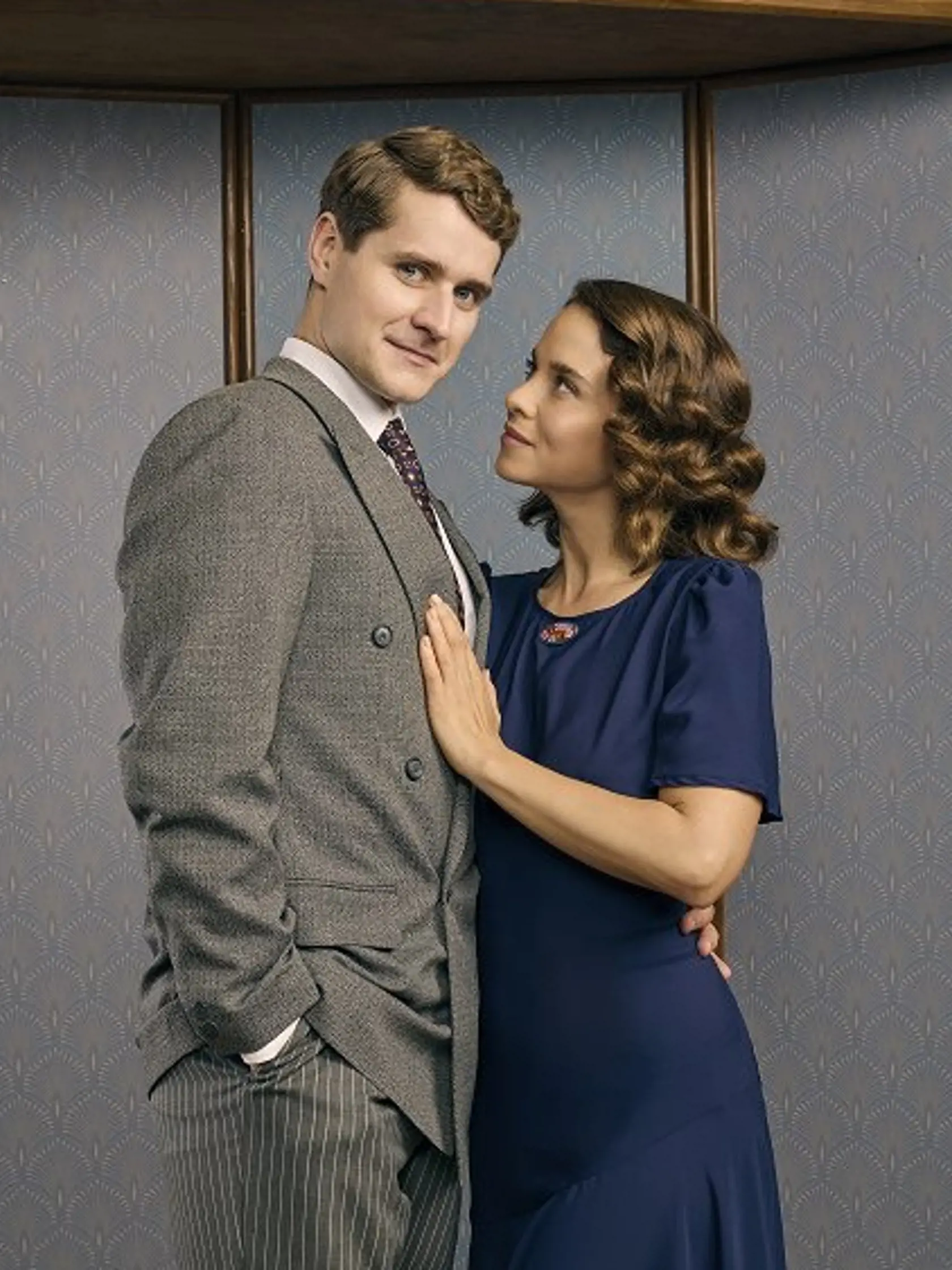 Marek Rozkoš a Kristína Svarinská v novinke Dunaj, k vašim službám.