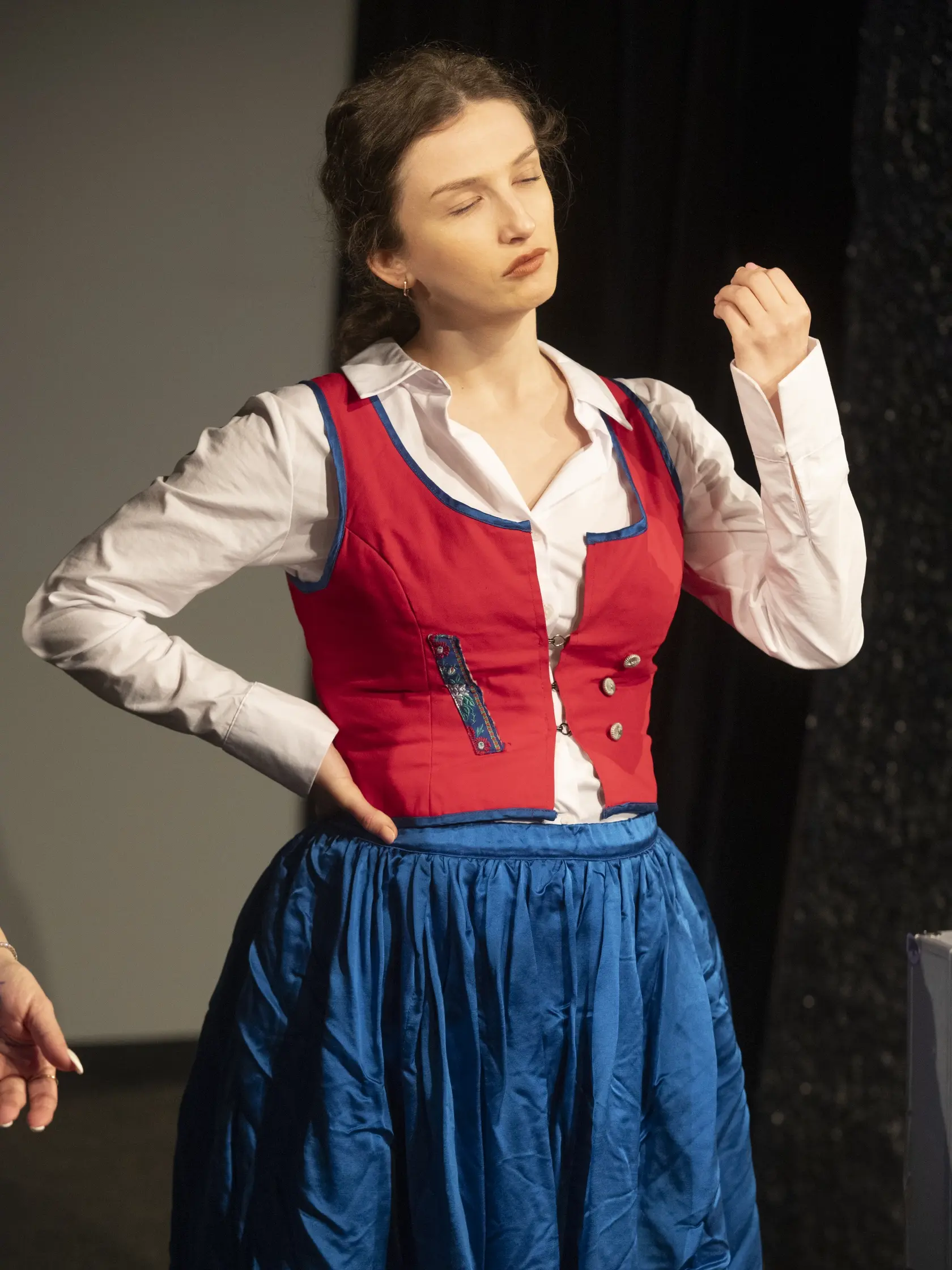 Na snimke je predstavenie divadla GUnaGU, 
THE BEST OF GUnaGU 1985 - 2025.
Herečka Petra Dubayová