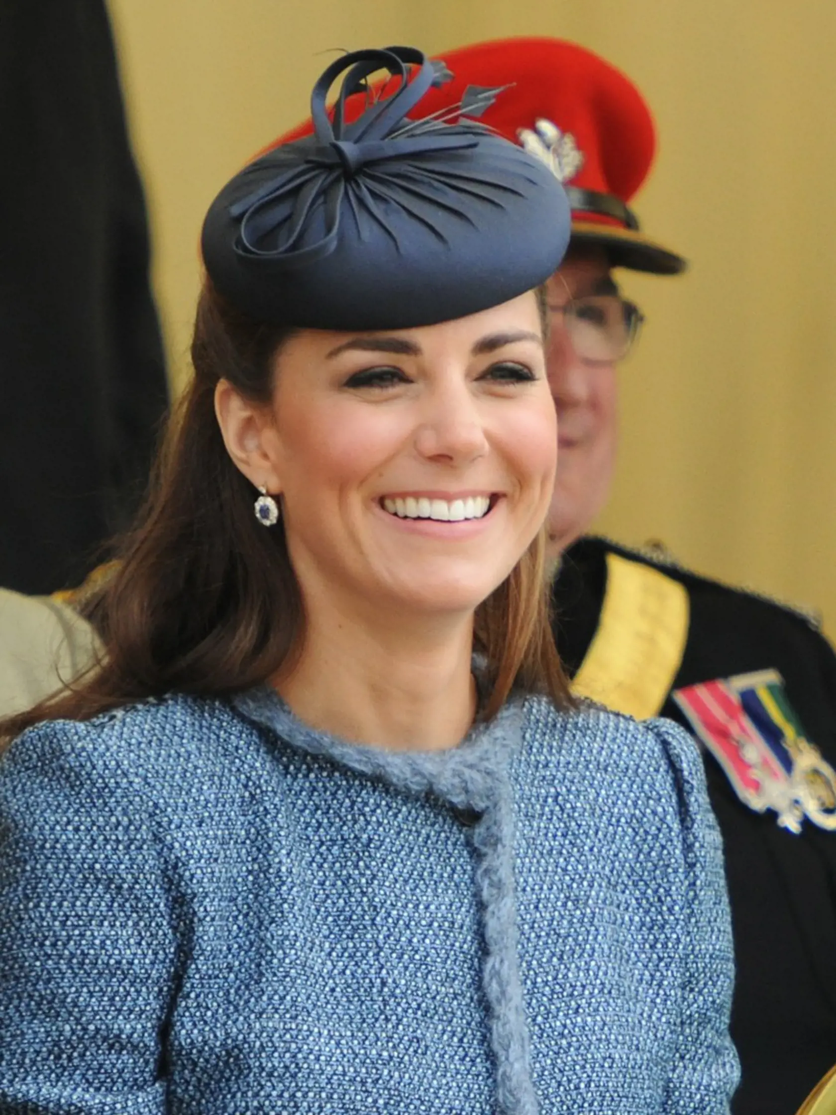 13th June, 2012:  Her Majesty The Queen today visits the East Midlands as part of her Diammond Jubiee tour of the United Kingdom. The queen will not be accompanied by The Duke of Edinburgh as he is still recovering from his bladder infection. But, HM will be joined by The Duke and The Duchess of Cambridge on the first two engagements in Nottingham. Prince William and Catherine will meet the queen at Nottingham Rail Station and accompany her to Market Square and Vernon Park. At Market Square they