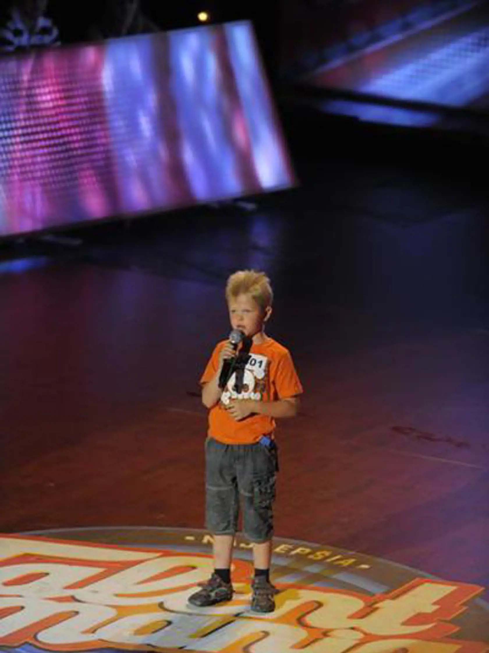 Tomáš Ringel (9)
- spevák