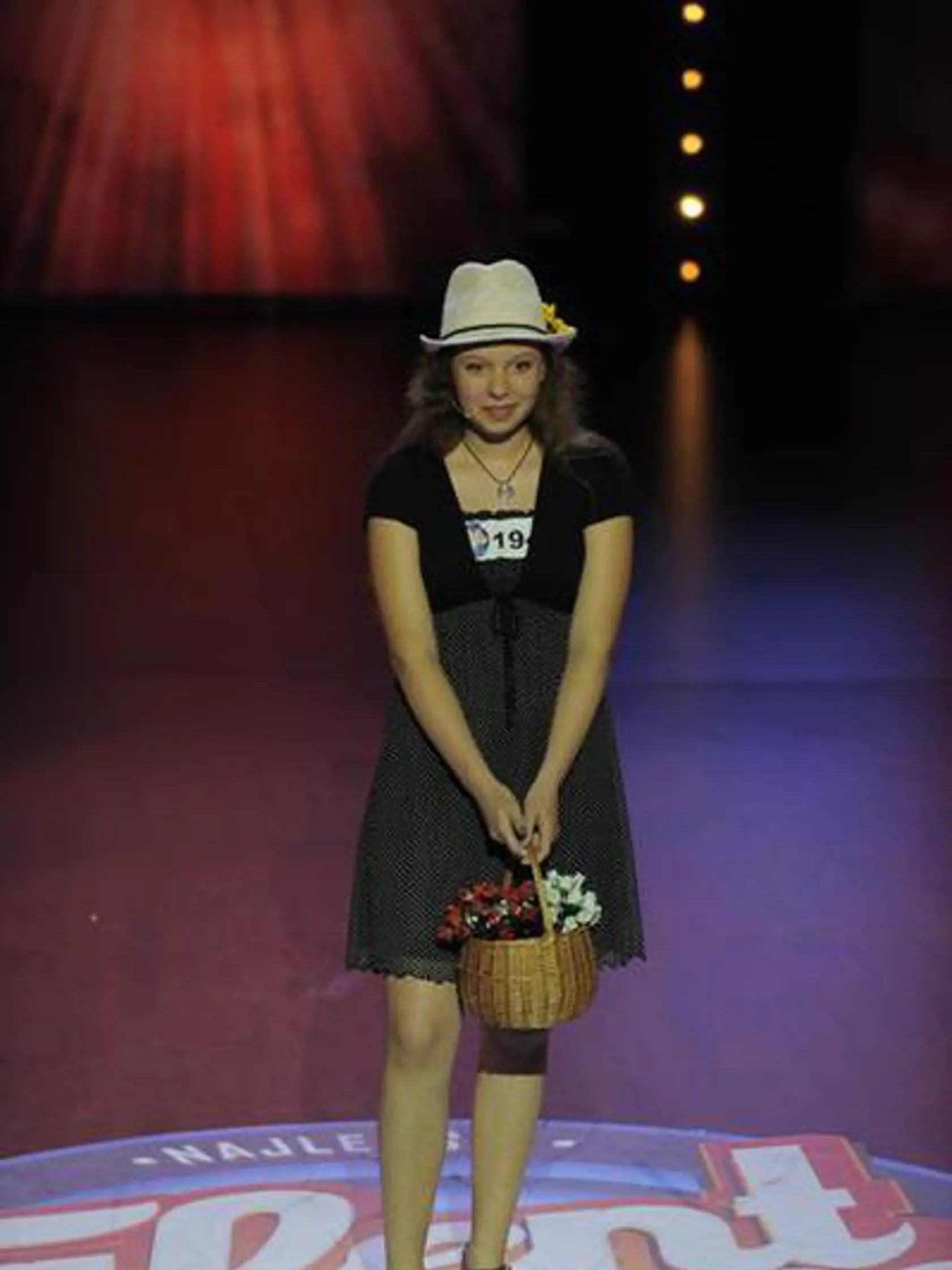 Zuzana Poláková (13)
- speváčka