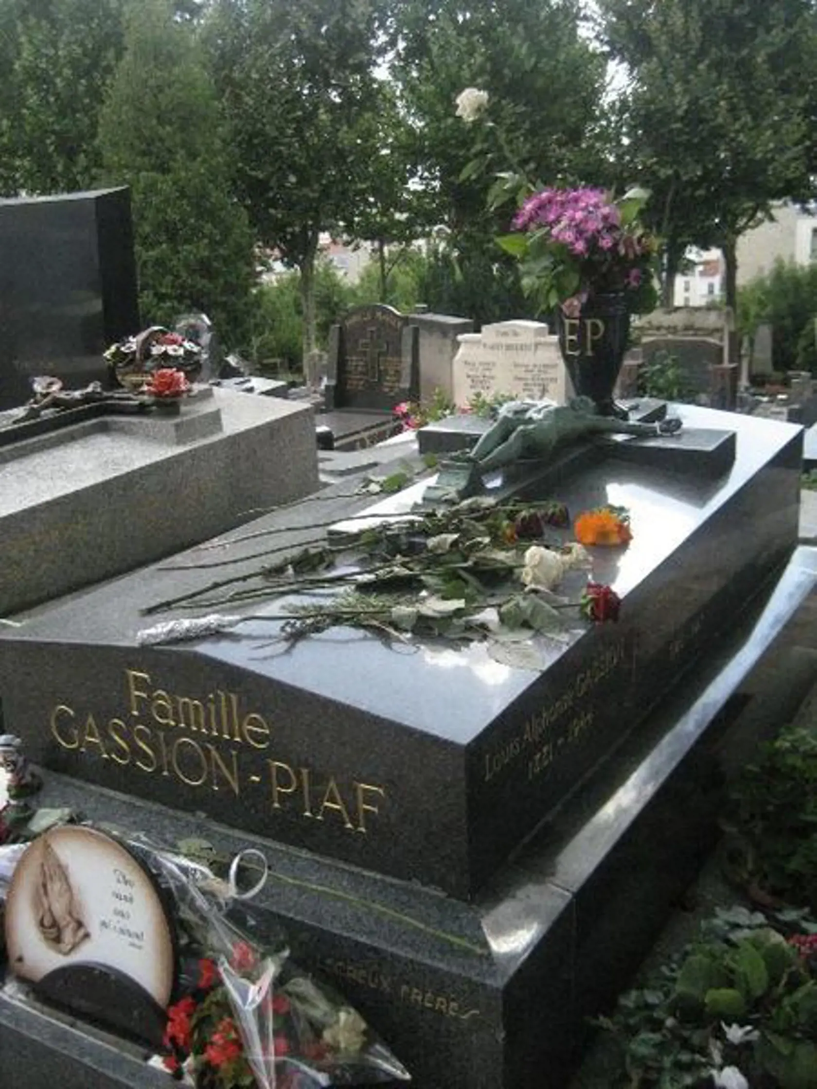 Hrob Edith Piaf