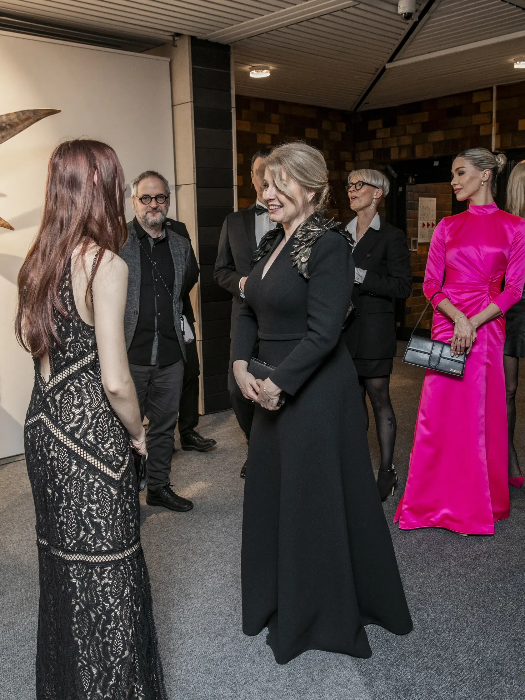  Na snímke je slávnostné odovzdávanie cien Slnko v sieti za rok 2024.  Na fotke je bývalá prezidentka Slovenskej republiky  Zuzana Čaputová.