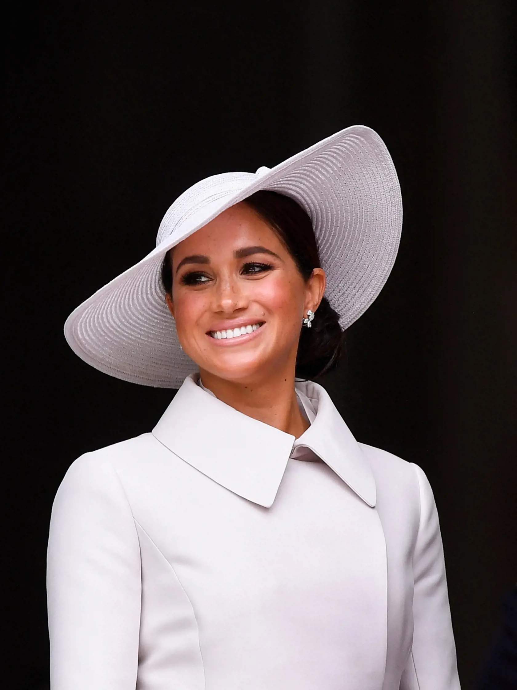 Vojvodkyňa Meghan Markle na oslavách platinového jubilea kráľovnej Alžbety počas bohoslužby v kostole sv. Pavla.