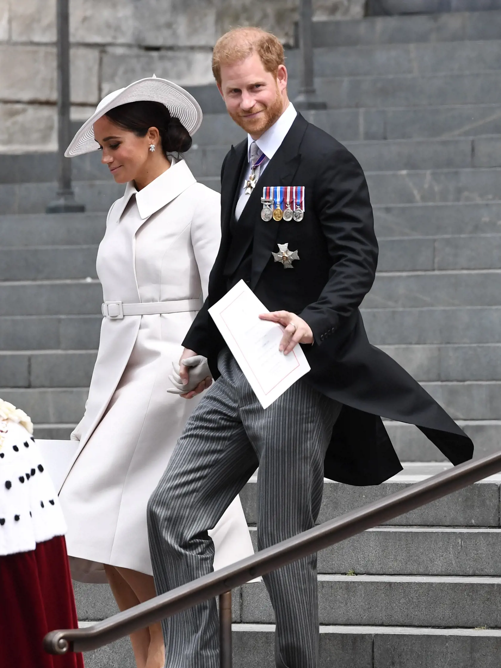 Vojvodkyňa Meghan a princ Harry v Katedrále sv. Pavla na tradičnej bohuslužbe, ktorá sa uskutočnila v rámci osláv platinového jubilea kráľovnej Alžbety.
