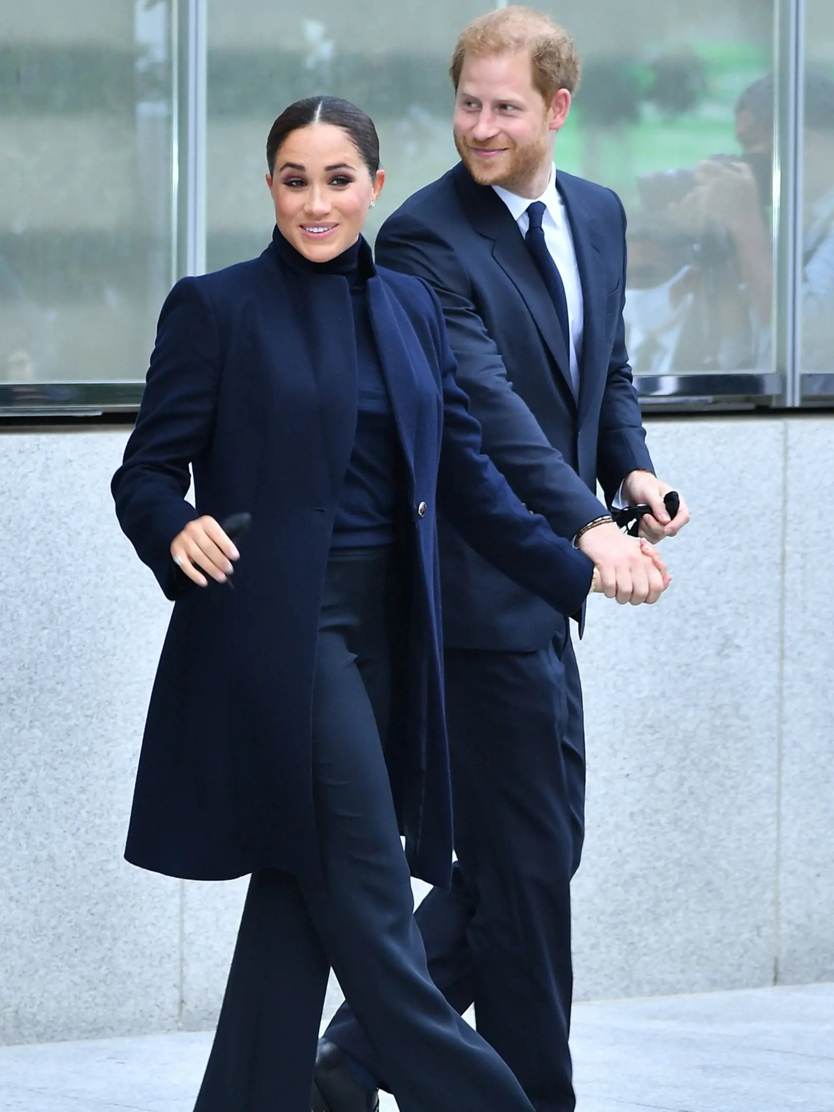 Vojvodkyňa Meghan a princ Harry navštívili New York, kde si pri príležitosti výročia teroristických útokov na dvojičky uctili obete z 11. septembra 2001.