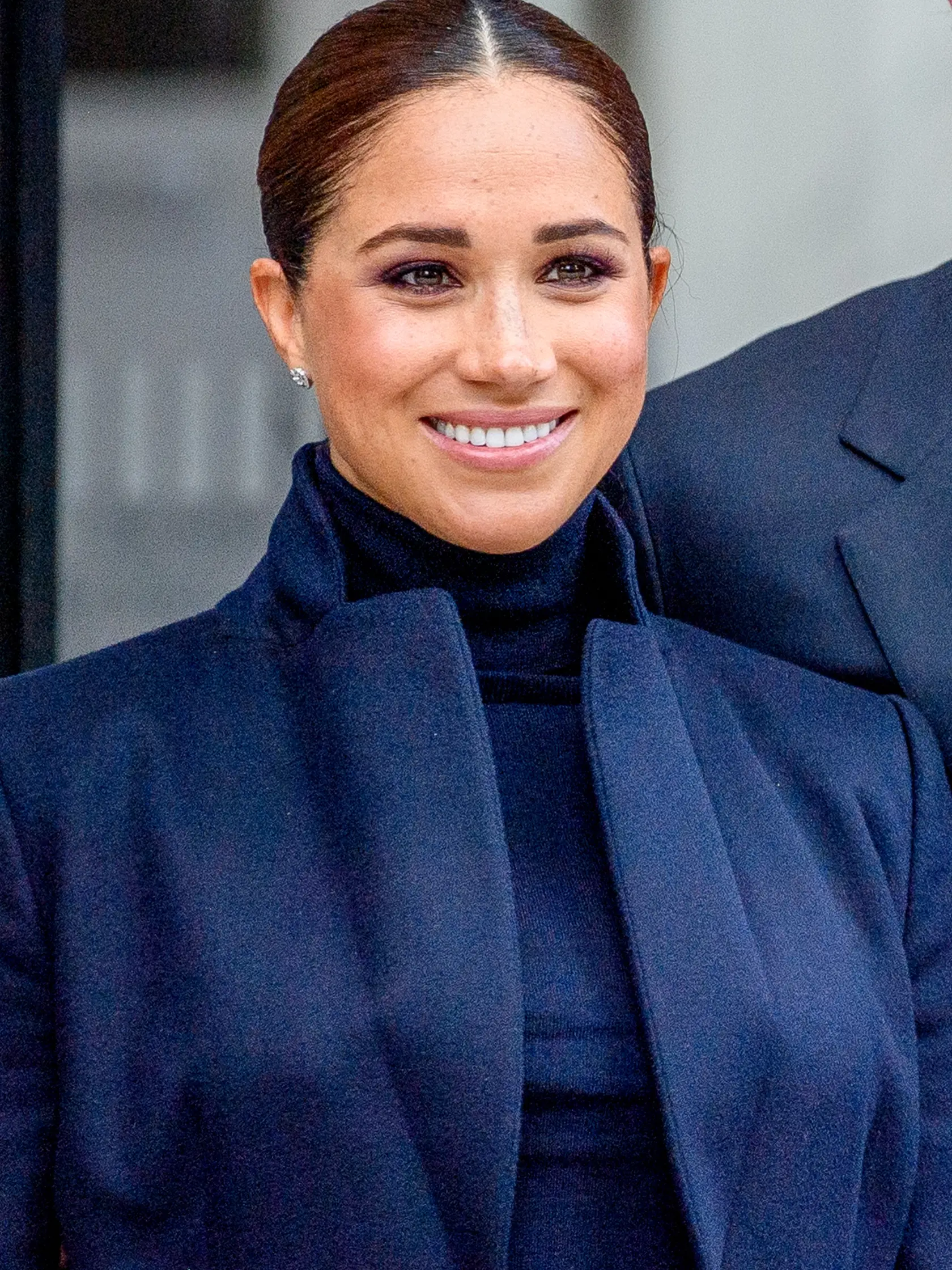 Vojvodkyňa Meghan a princ Harry navštívili New York, kde si pri príležitosti výročia teroristických útokov na dvojičky uctili obete z 11. septembra 2001.