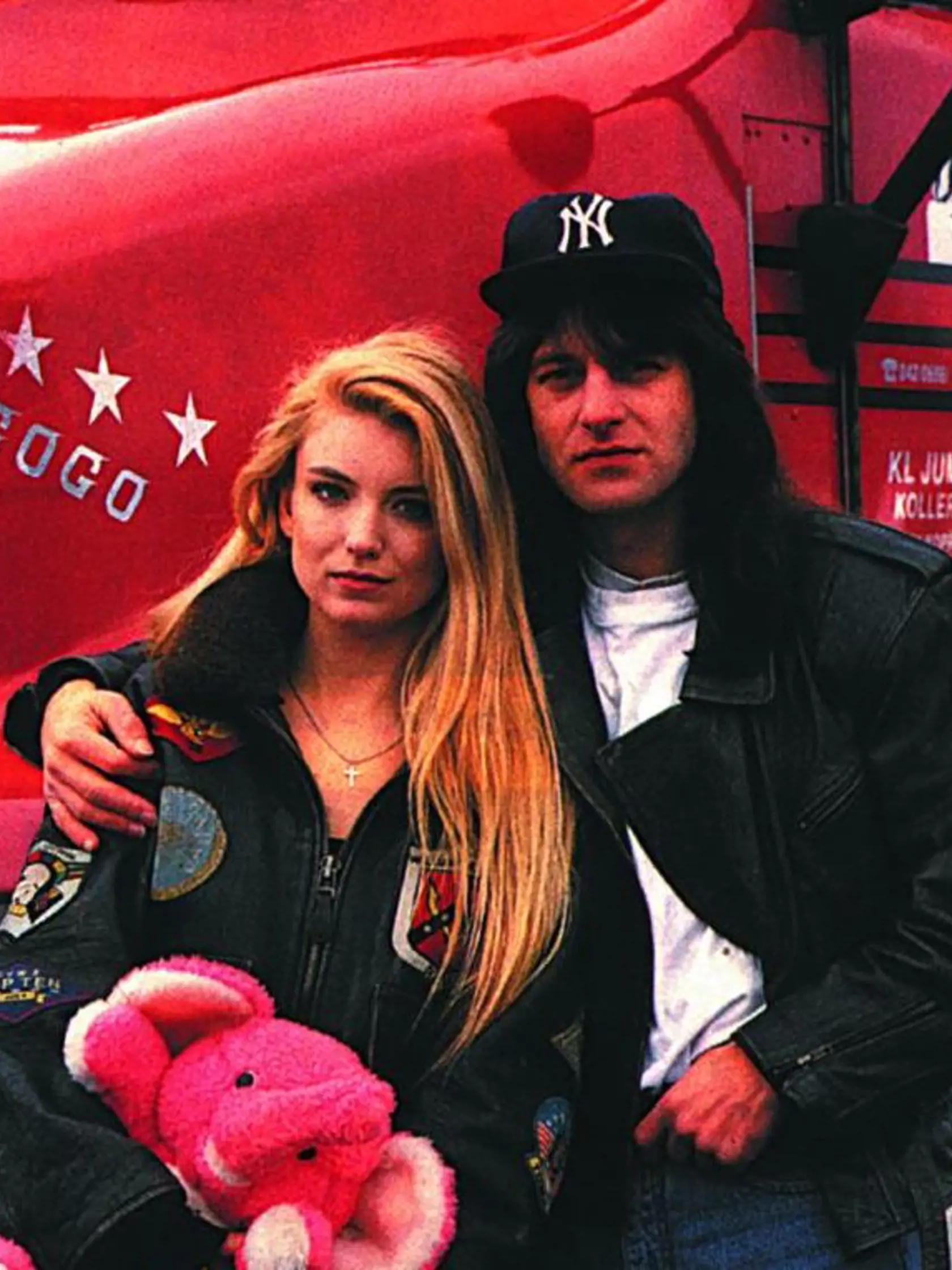 Habera a Vejmělková mali spolu prežiť románik počas točenia Fontány pre Zuzanu 2 (1993).