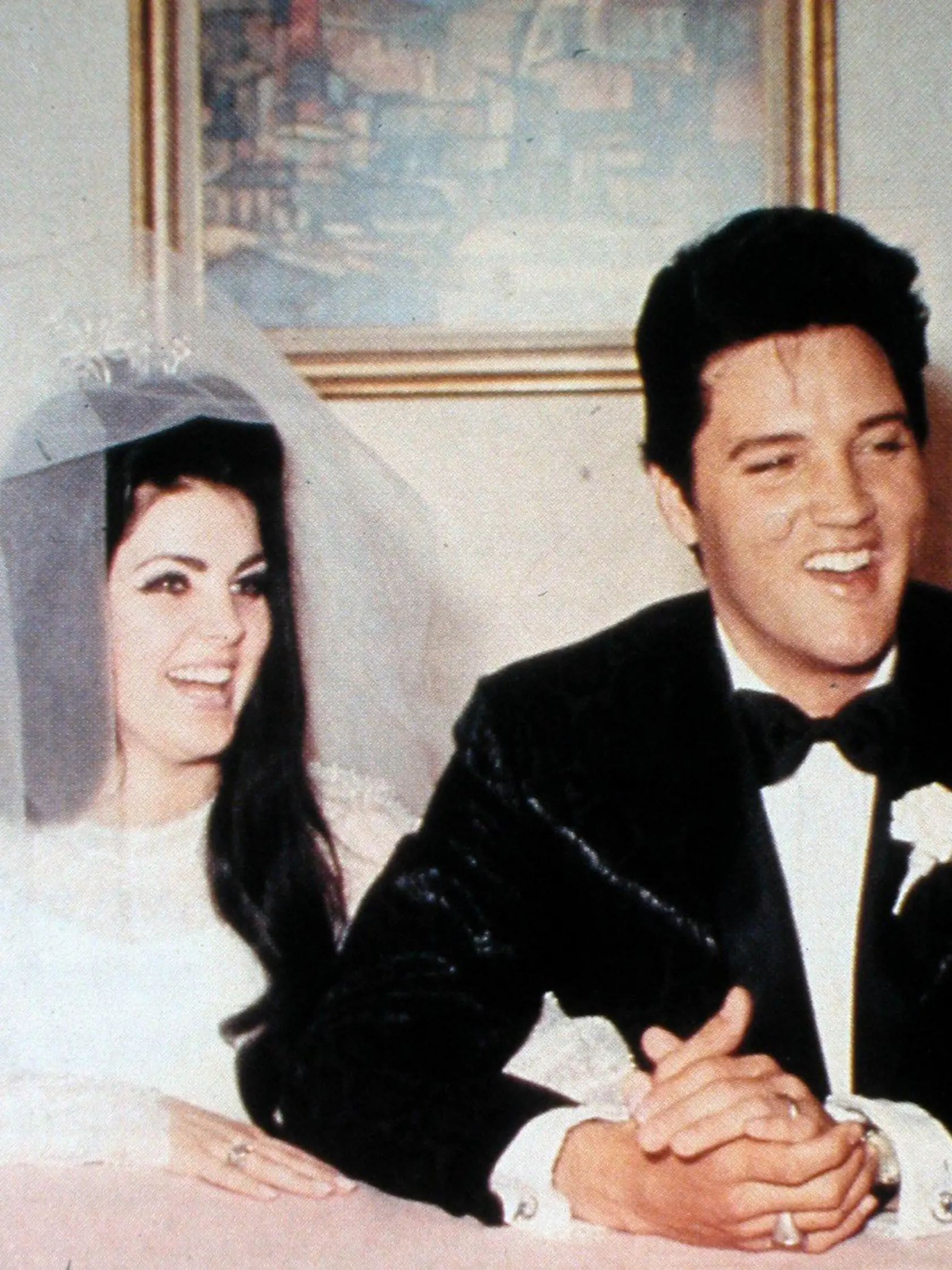August 16, 2009 - Memphis, USA: The Graceland Mansion. August 16, 2013 marks the 36th anniversary of the death of legendary singer Elvis Presley, The King of Rock 'n Roll. Millions of fans has visited the home where he lived. The second most visited private home in the USA. Photo on the wall of the mansion,  Elvis with Priscilla on the wedding day, 1st of may 1967., Image: 167786787, License: Rights-managed, Restrictions: No publication in Italy, Model Release: no, Credit line: Profimedia, Polar