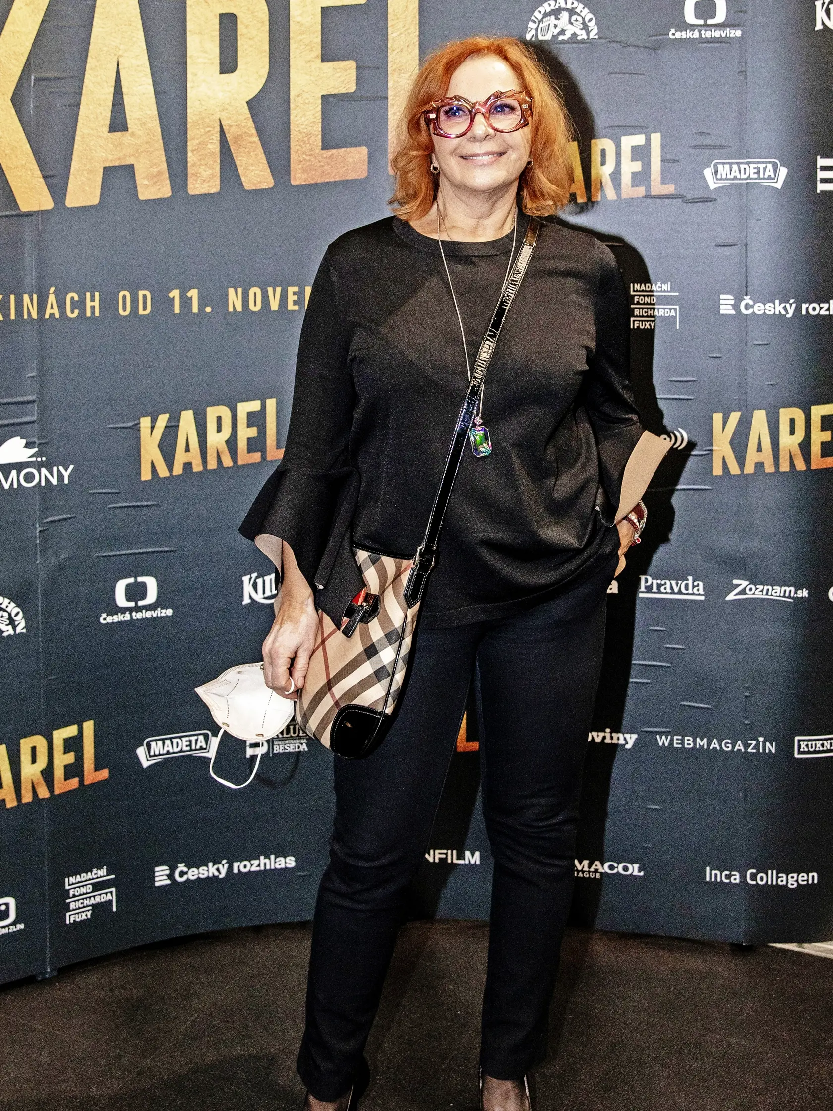 Kamila Magálová na premiére filmu Karel.