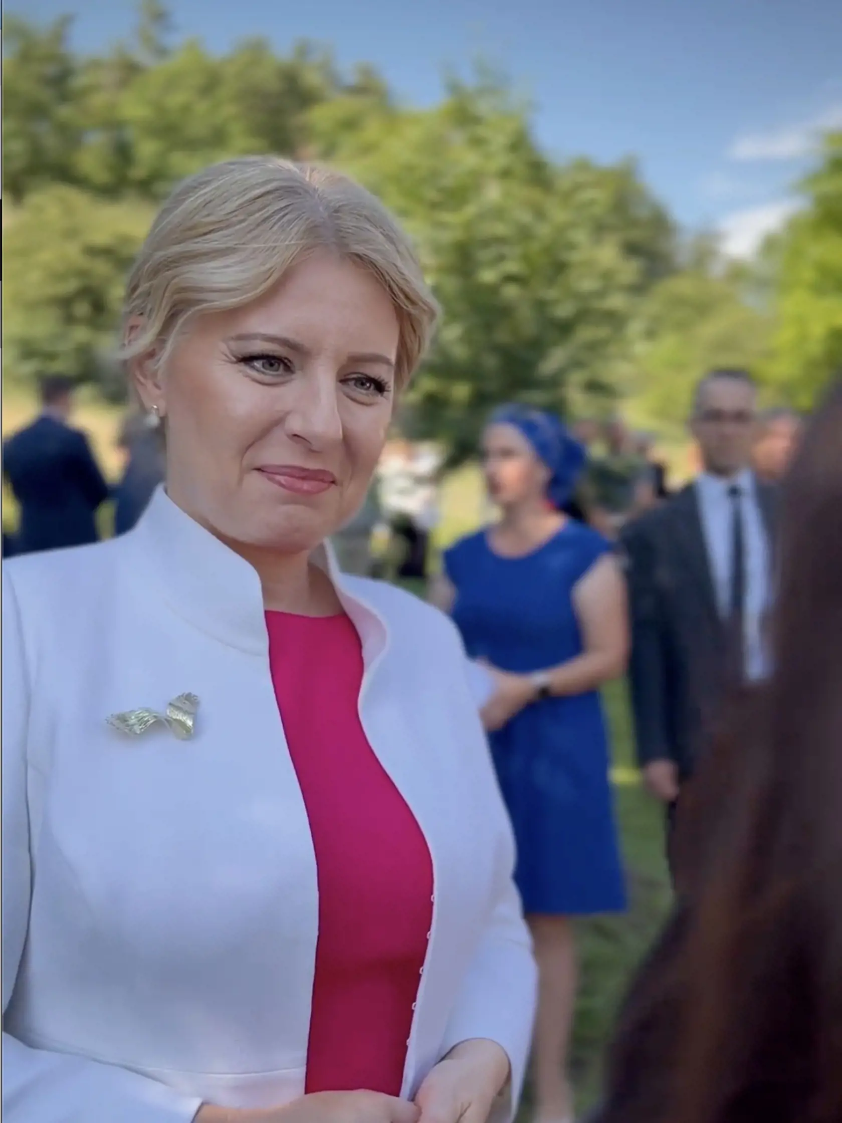 Prezidentka Zuzana Čaputová počas svojej poslednej štátnej návštevy Českej republiky vysadila lipu.