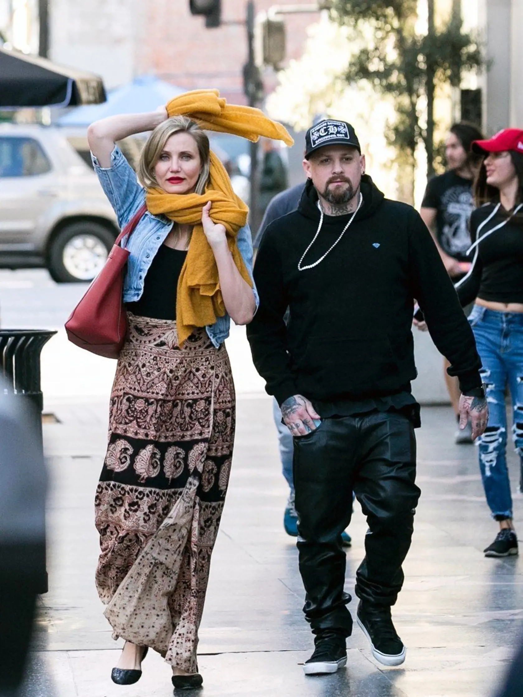 Los Angeles, CA  - *EXCLUSIVE* Camren Diaz and her hubby Benji Madden are seen heading to see "Hamilton" on Christmas Eve in Hollywood. The two keep it casual for date night ahead of Christmas Day. Shot on 12/24/17.    Pictured: Cameron Diaz, Benji Madden    BACKGRID USA 25 DECEMBER 2017, Image: 358615190, License: Rights-managed, Restrictions: , Model Release: no, Credit line: Profimedia, AKM-GSI