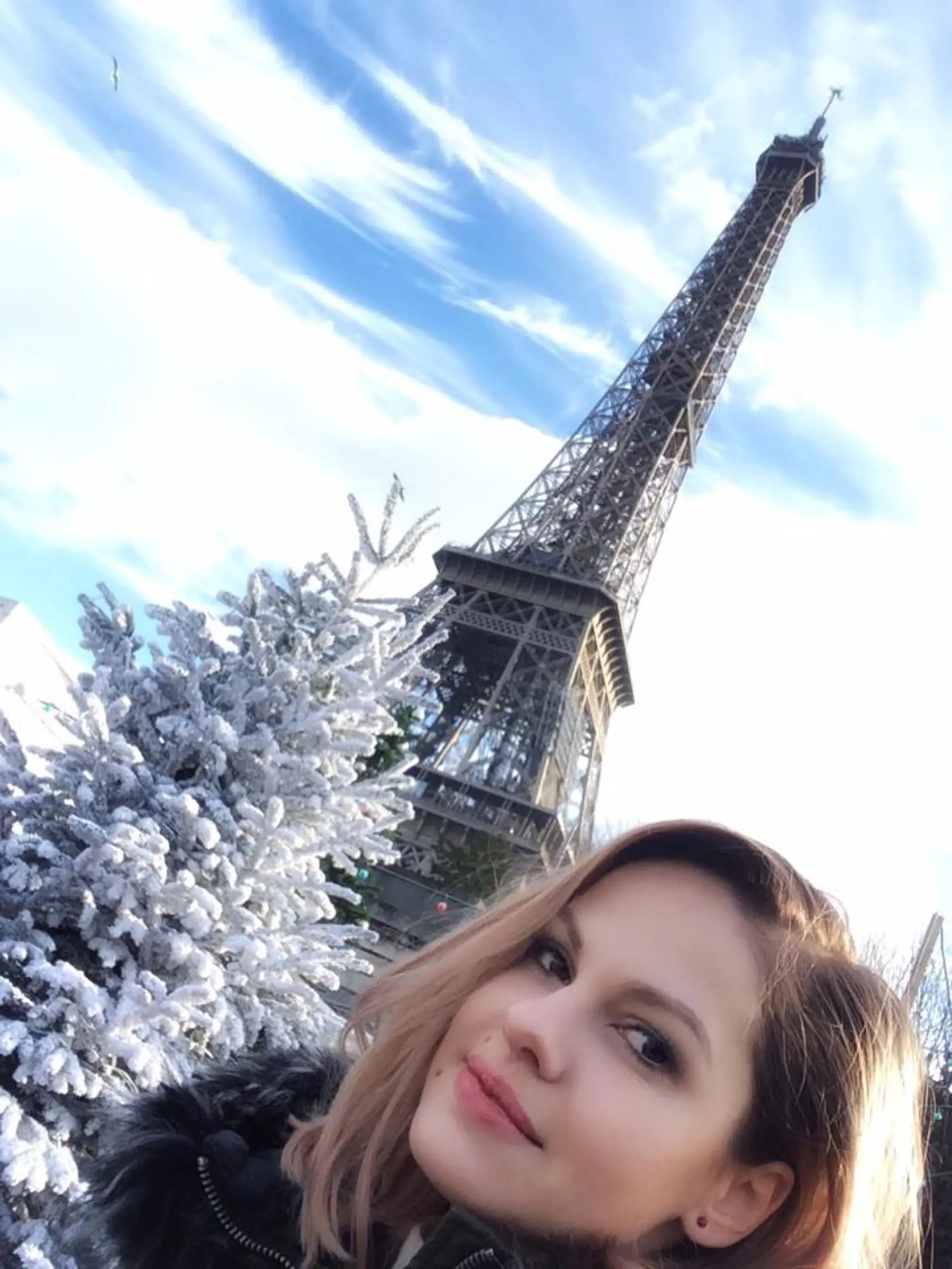 Na výlete v Paríži. Lina je milovníčkou módy...