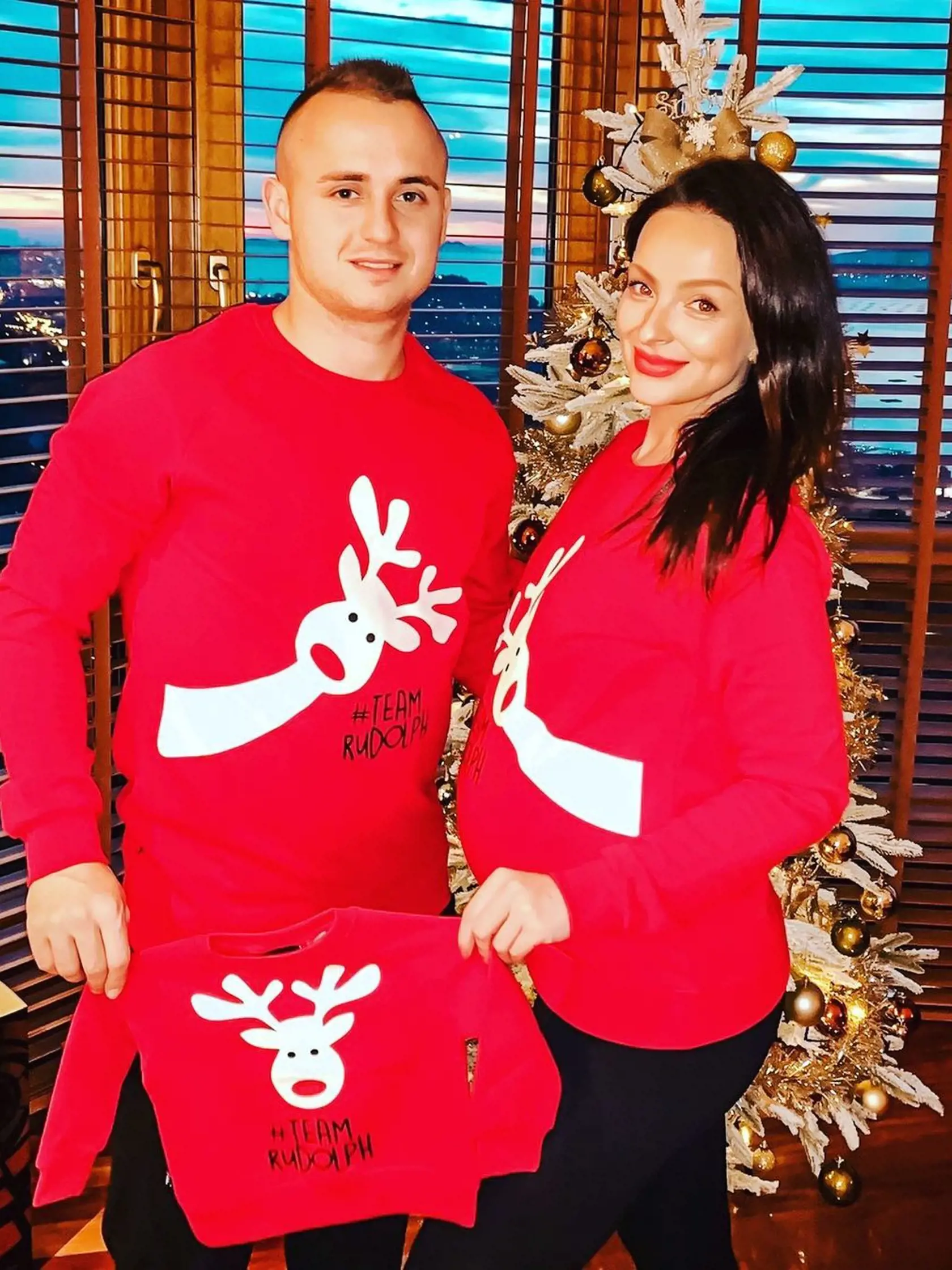 Daniela a Stanislav  decembri 2019, krátko pred narodením dcérky.