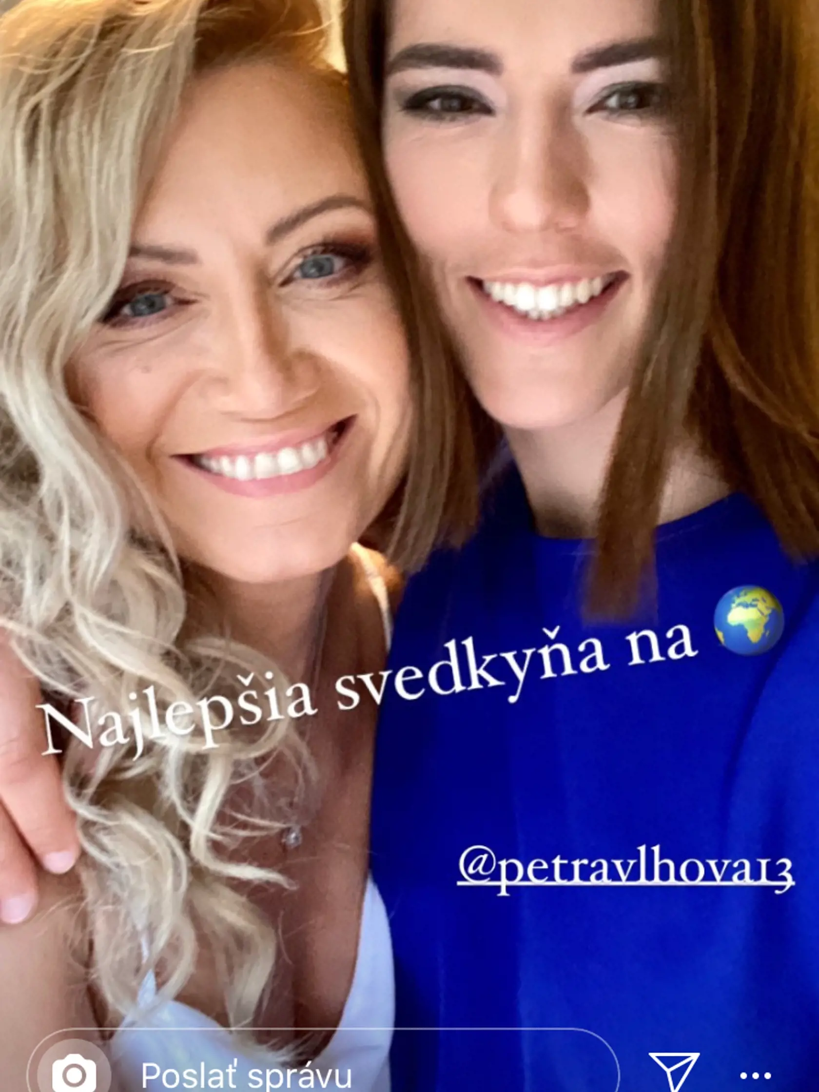 Petra Vlhoá na svadbe doslova žiarila a úsmevy rozdávala na každú stranu.