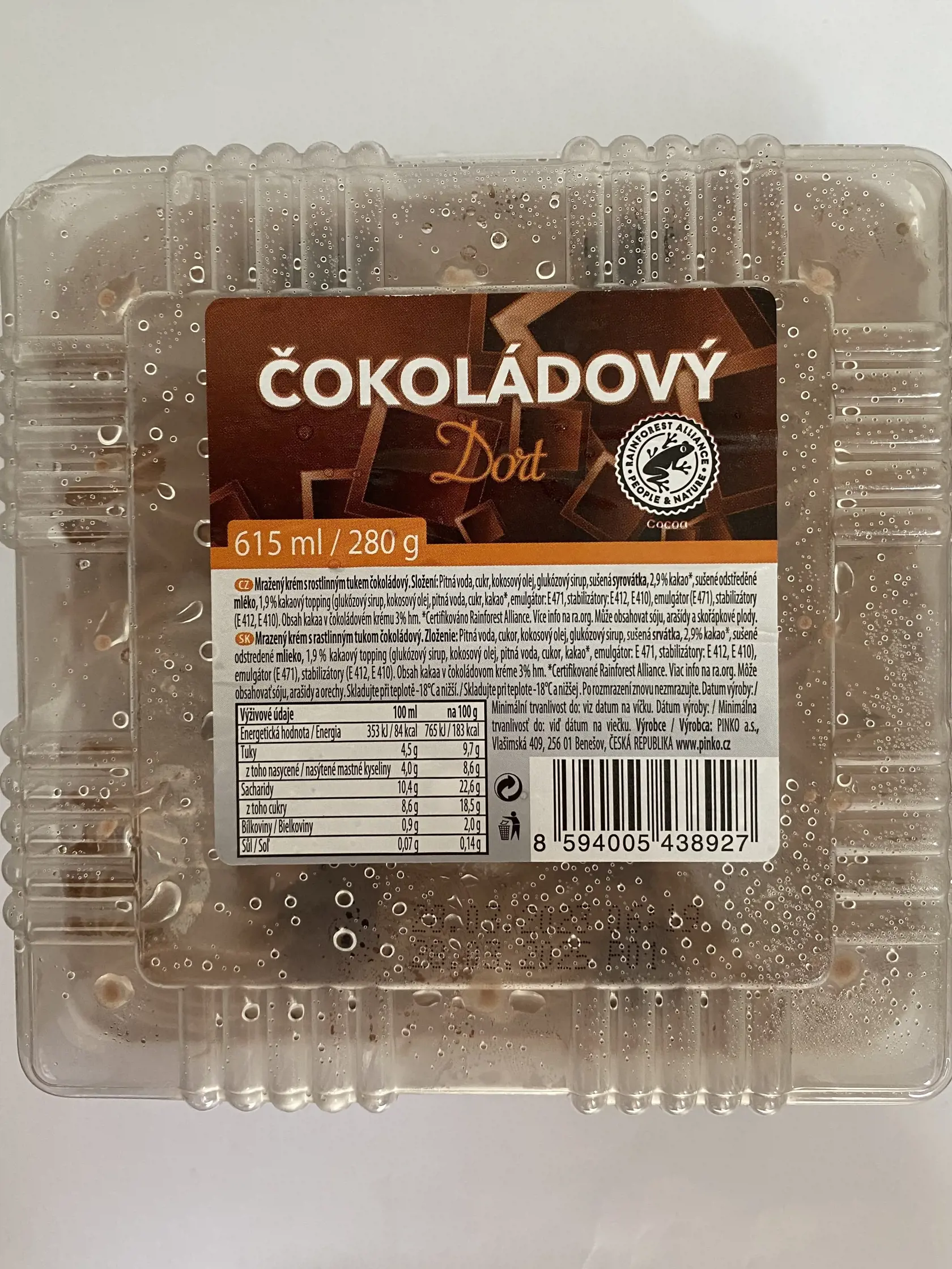 1. Nanuková torta - čokoládová 1,59€: Táto zmrzlina sa skladá hlavne z vody, cukru a kokosového oleja. Kvalita použitého oleja nie je uvedená, môžeme ale predpokladať, že ak by sa jednalo o skutočne kvalitný kokosový olej, výrobca by sa s tým na obale určite pochválil a cena by s najväčšou pravdepodobnosťou tiež poskočila nahor. Ďalej tam nájdeme rôzne emulgátory a stabilizátory vo forme éčok. Z výživového hľadiska nám neposkytne žiadne dôležité a zdraviu prospešné látky.
