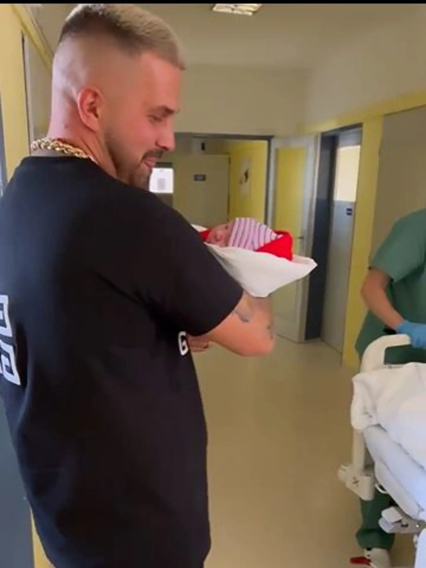 Zuzana Plačková porodila synčeka Diona. René si aj poplakal.