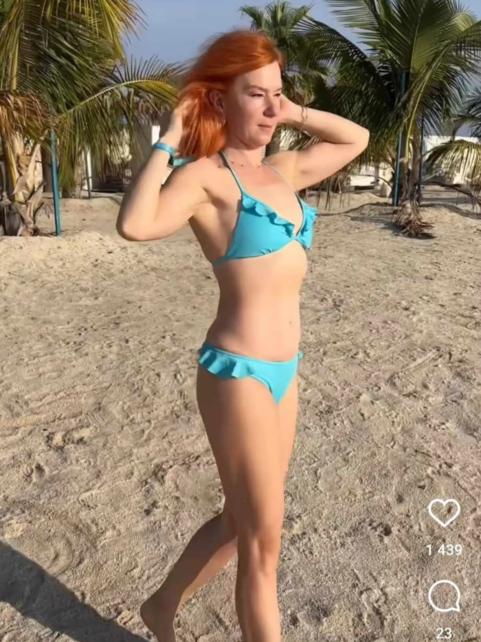 Svoje nové krivky predviedla v sexi bikinách.