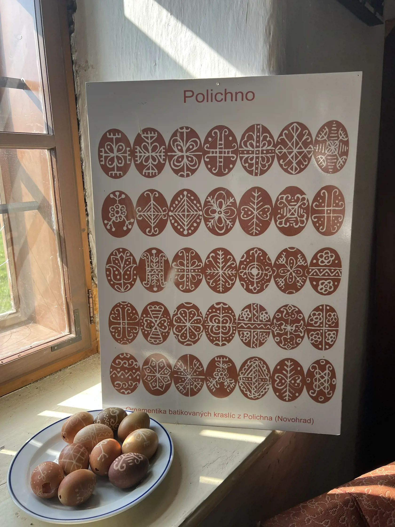 Pôvodne sa podarilo zachytiť 35 rôznych vzorov polichnianskych kraslíc, ale neskorším výskumom sa ich počet rozšíril na aktuálnych 73.