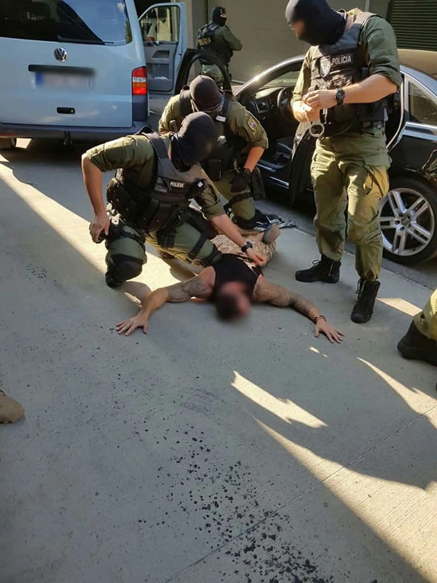 Členovia HAKA sú vždy aj pri akcií policajtov.