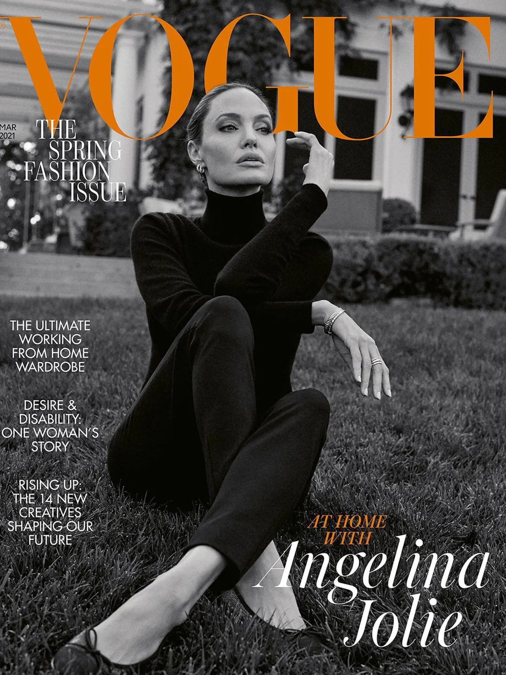 Angelinu, ktorá si v roku 2019 zopakovala rolu „Maleficent“ alias vládkyne zla, nedávno v jej „kráľovstve“ navštívili redaktori magazínu Vogue.