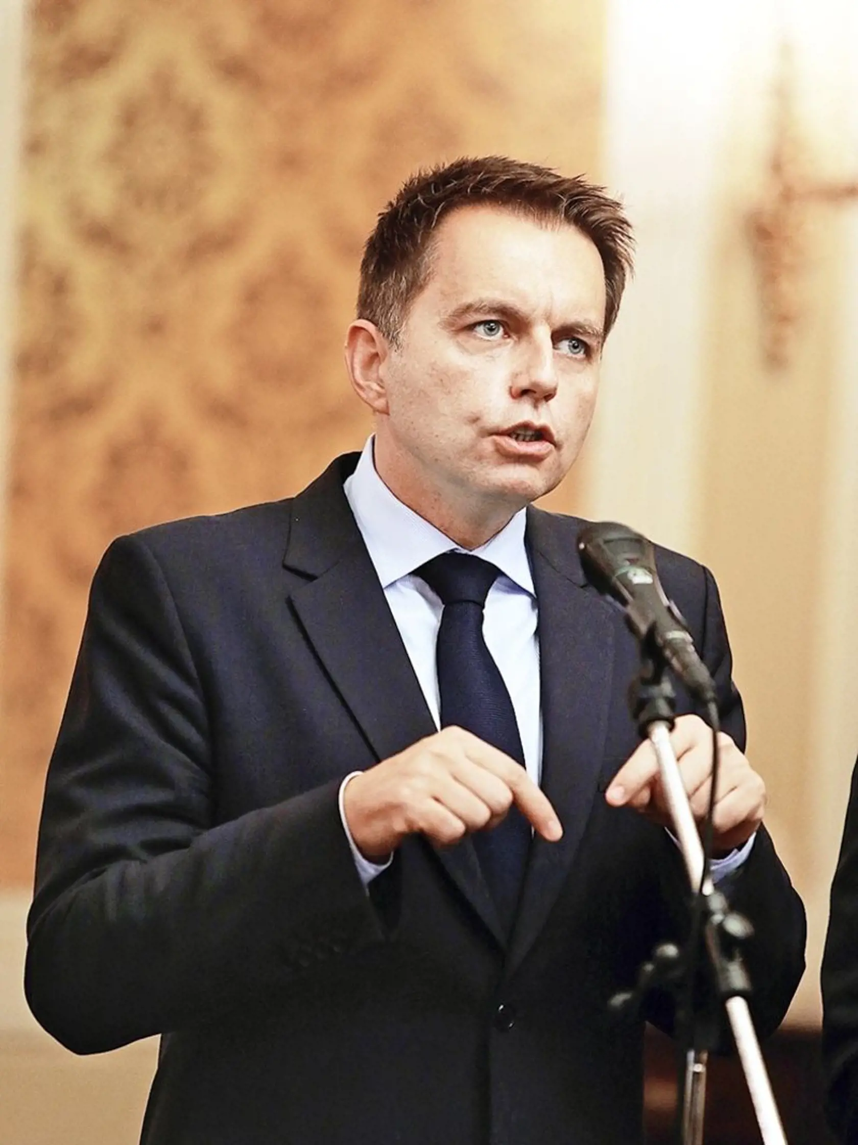 Minister Peter Kažimír si myslí, že takto prispeje k väčšej daňovej transparentnosti podnikateľského prostredia.