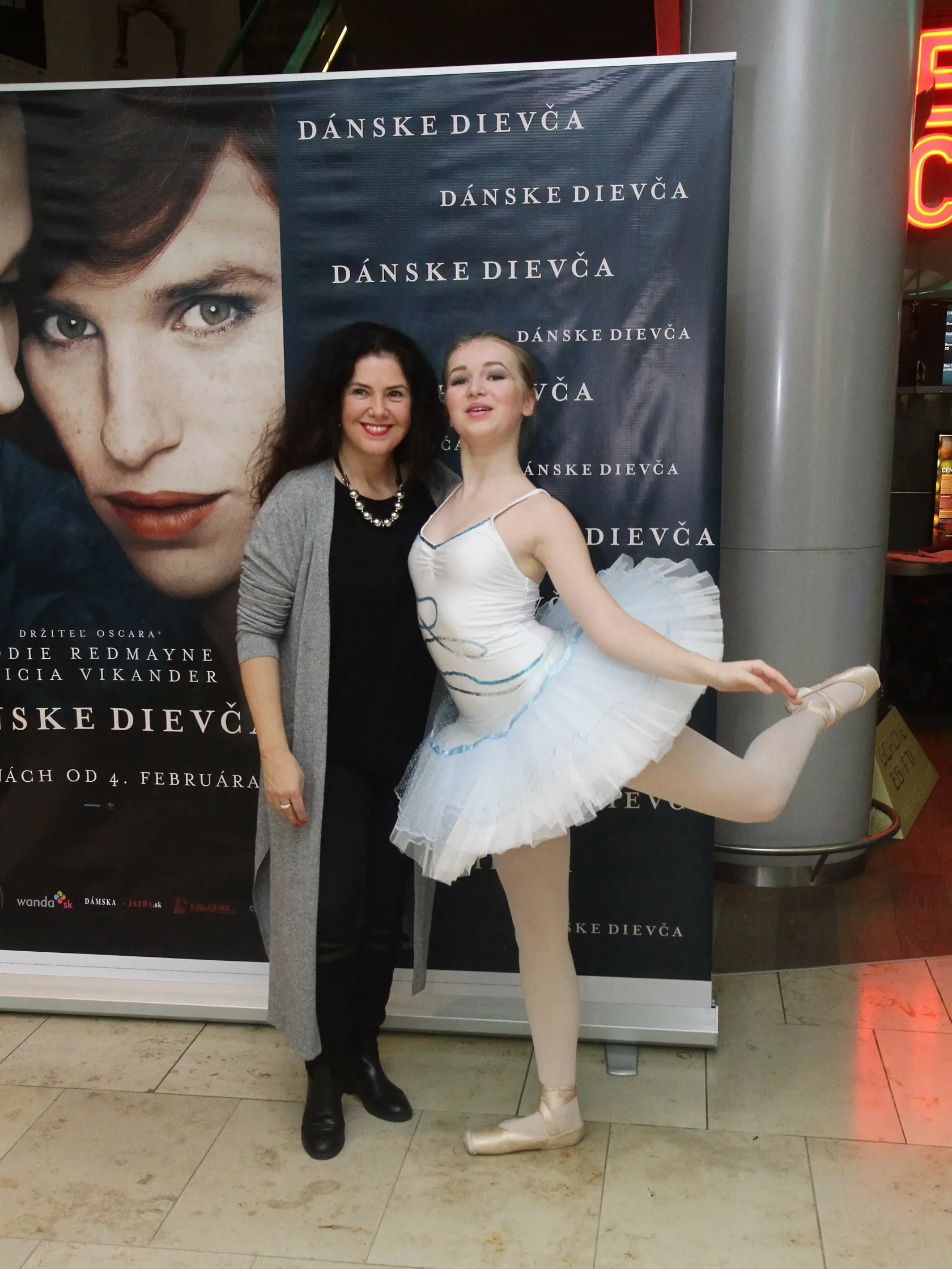 Iveta Malachovska pred priemierou filmu Danske dievca v kine Cinema city Eurovea