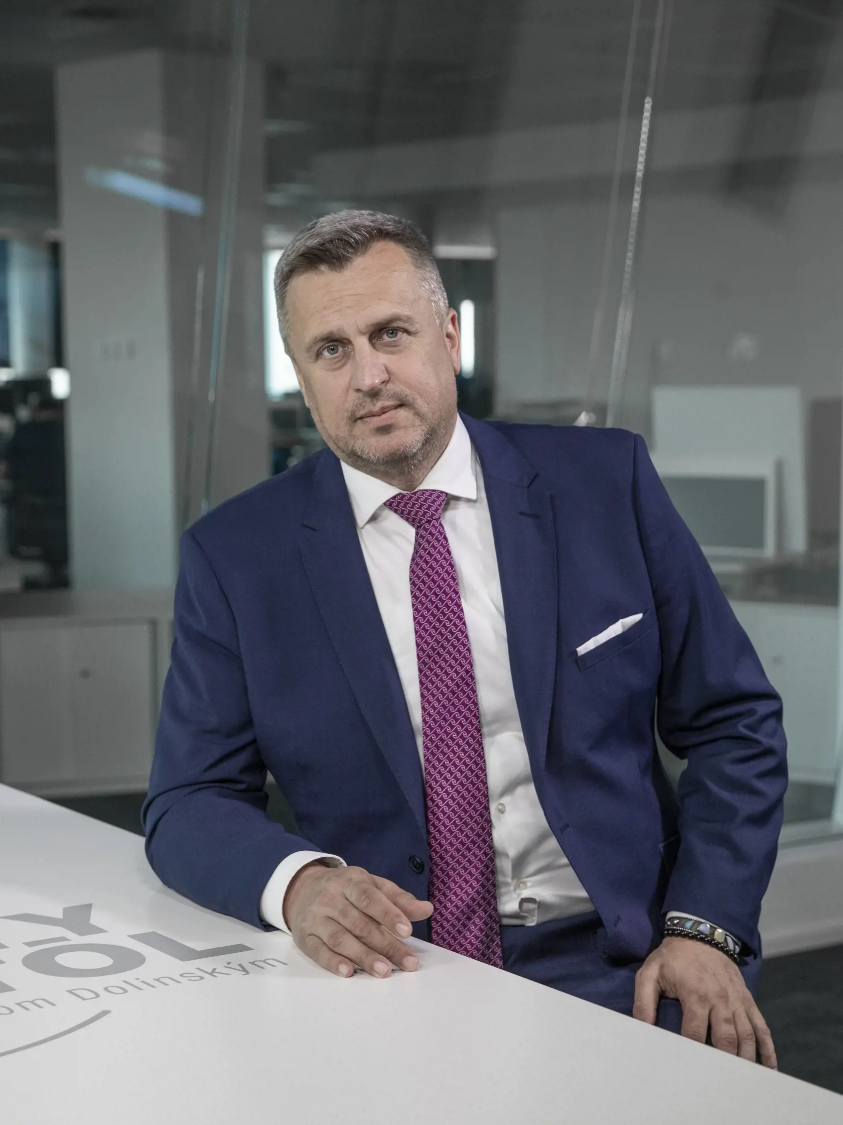 Na snímke je predseda Slovenskej národnej strany Andrej Danko a bývalý predseda Národnej rady Slovenskej republiky. 