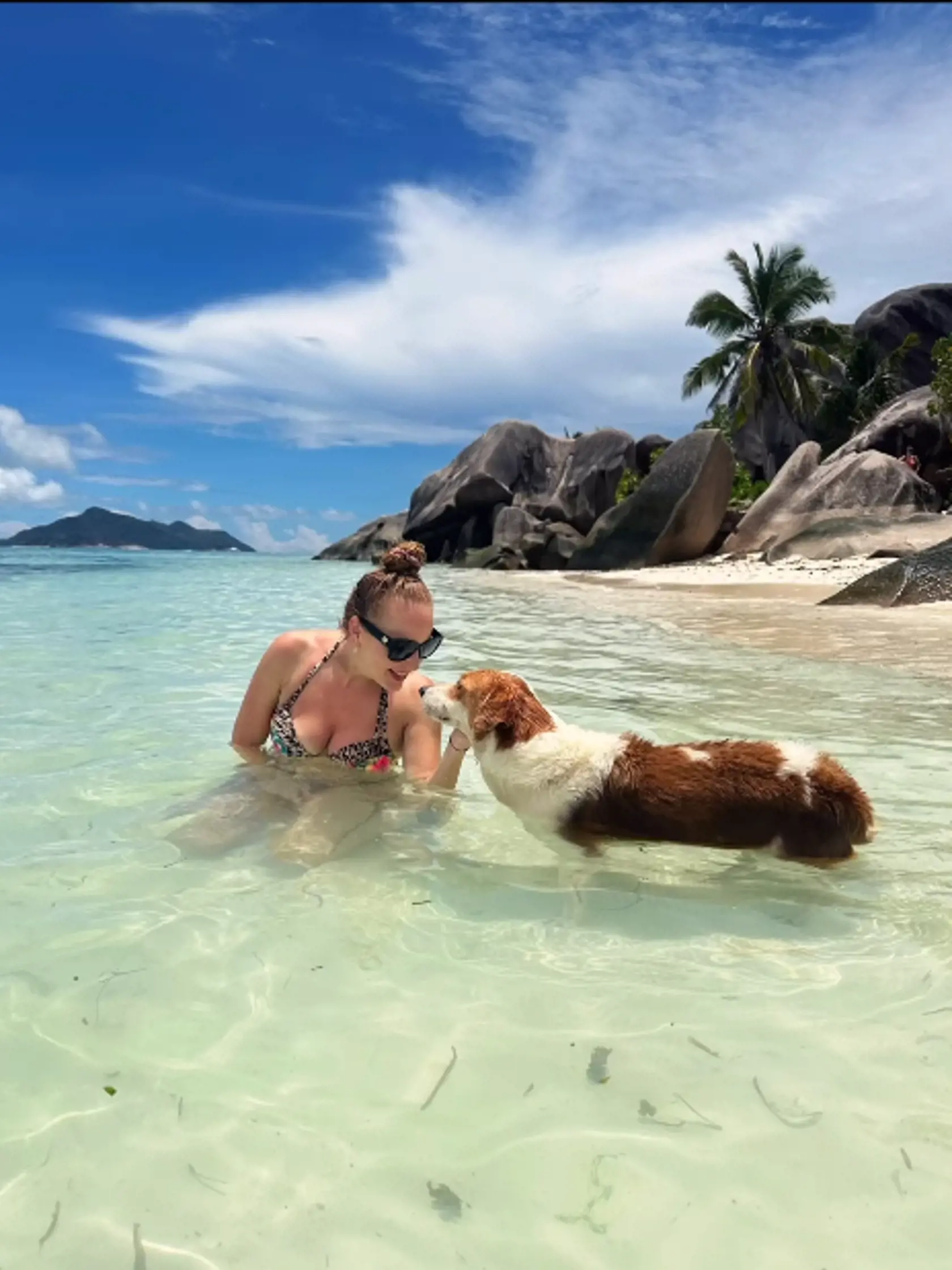 Karin Haydu dovolenkuje na Seycheloch.