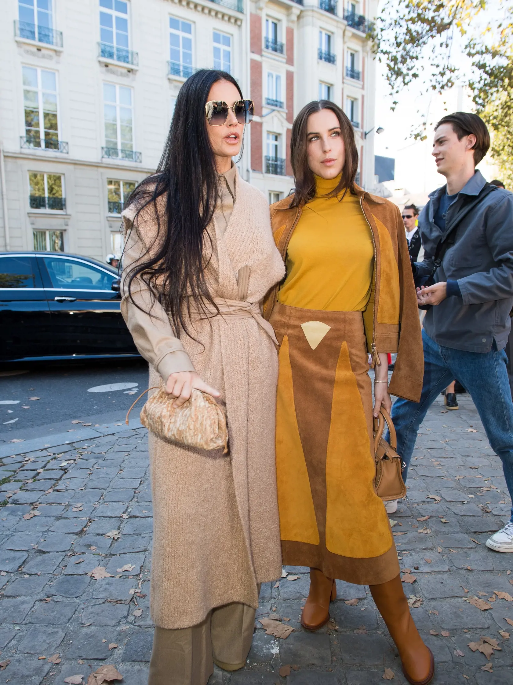 Demi Moore a Scout Willis počas parížskeho týždňa módy.