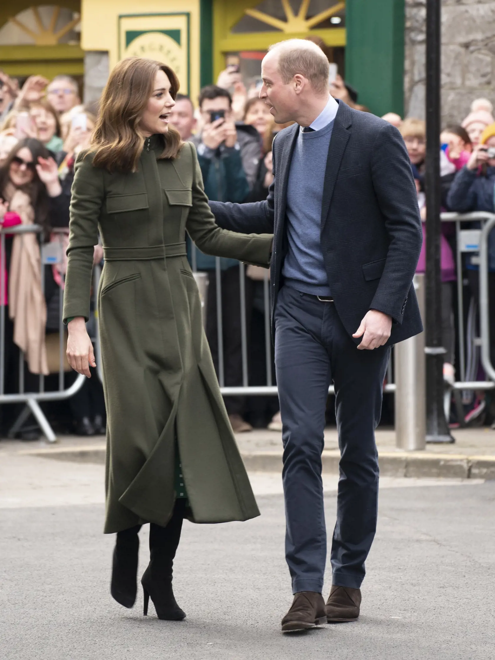 Vojvodkyňa Kate a princ William na svojom írskom turné.