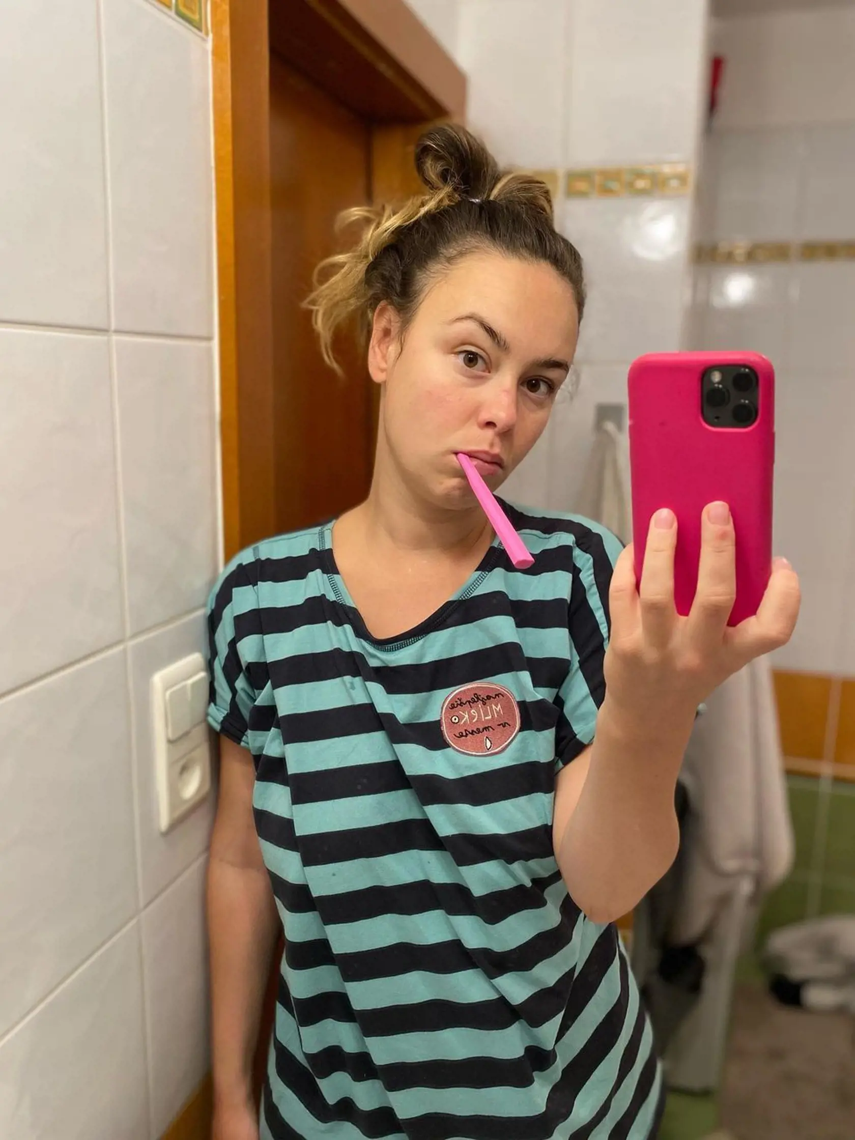 ,,Moja aktuálna váha je 64kg. Pamätám si, keď 54 bola moja bežná váha. Tam už nemierim, nie som naivná plus ja preferujem trošku iné tvary," napísala Dominika začiatkom októbra, kedy s tréningami začínala