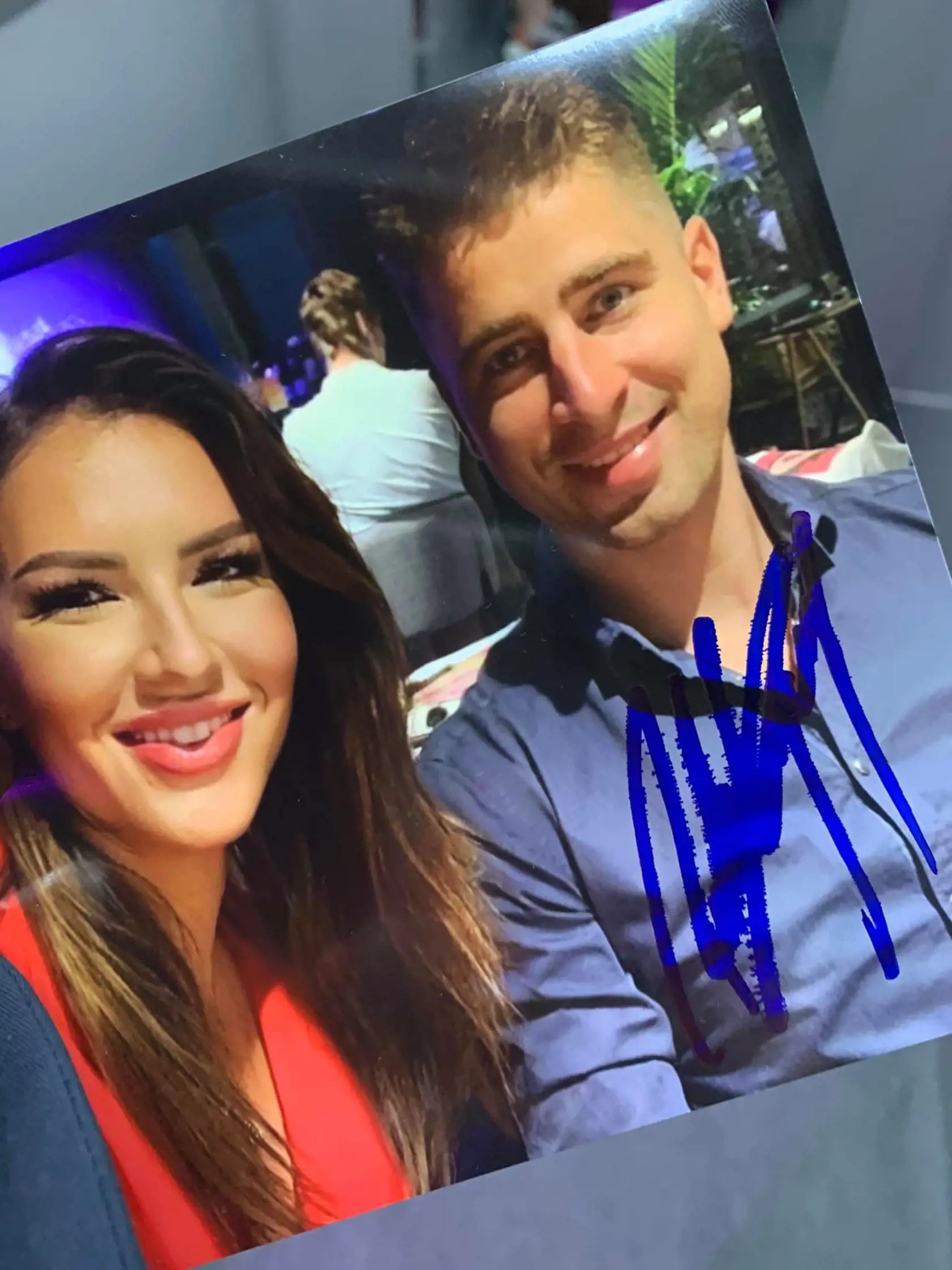 Trojnásobný majster sveta v cestnej cyklistike Peter Sagan prišiel do slovenského pavilónu na Expo Dubaj 2020, kde ho privítala komisárka pre EXPO Dubaj Miroslava Valovičová.