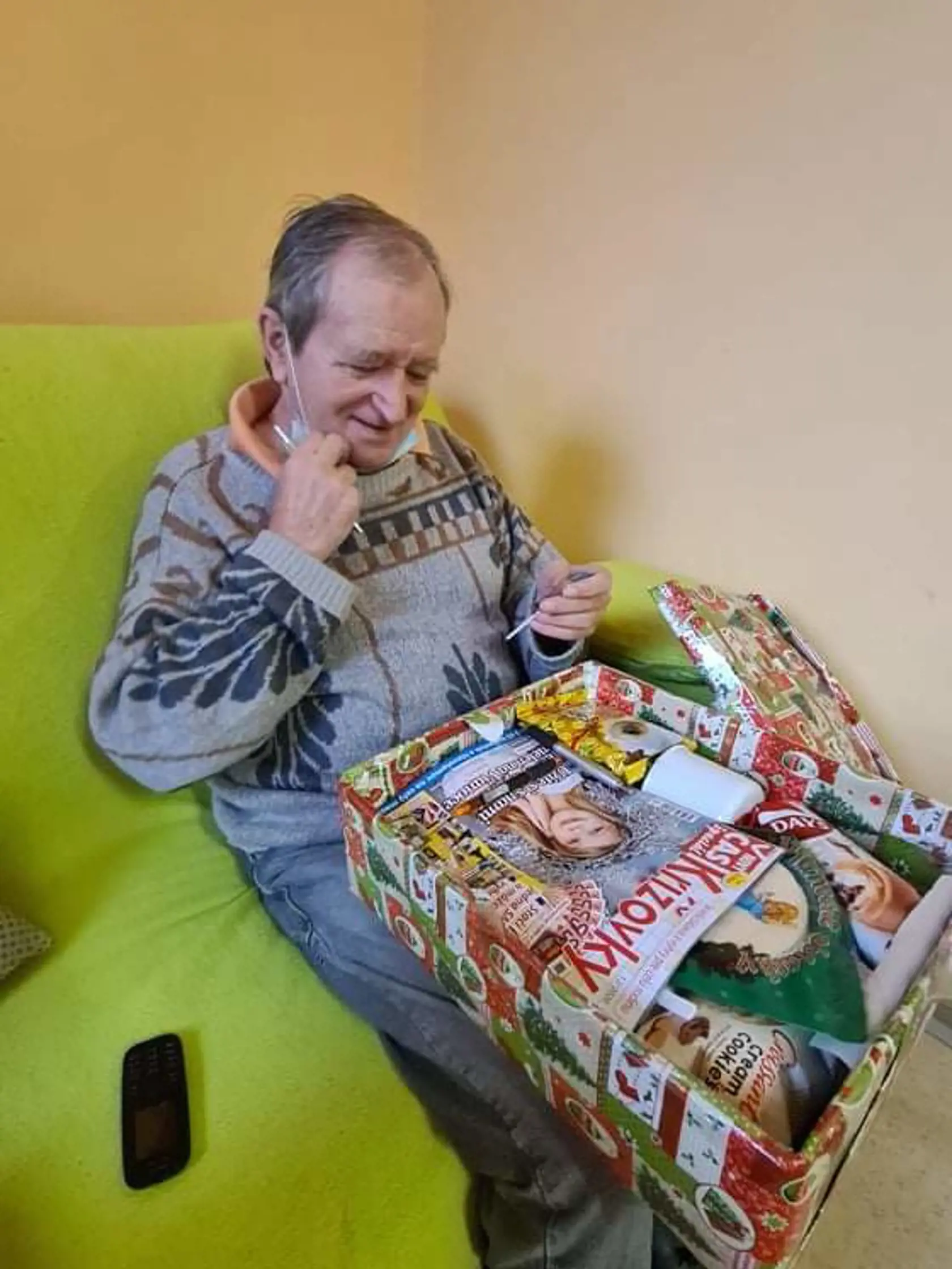 Radosť deduška je naozaj priam detsky krásna.