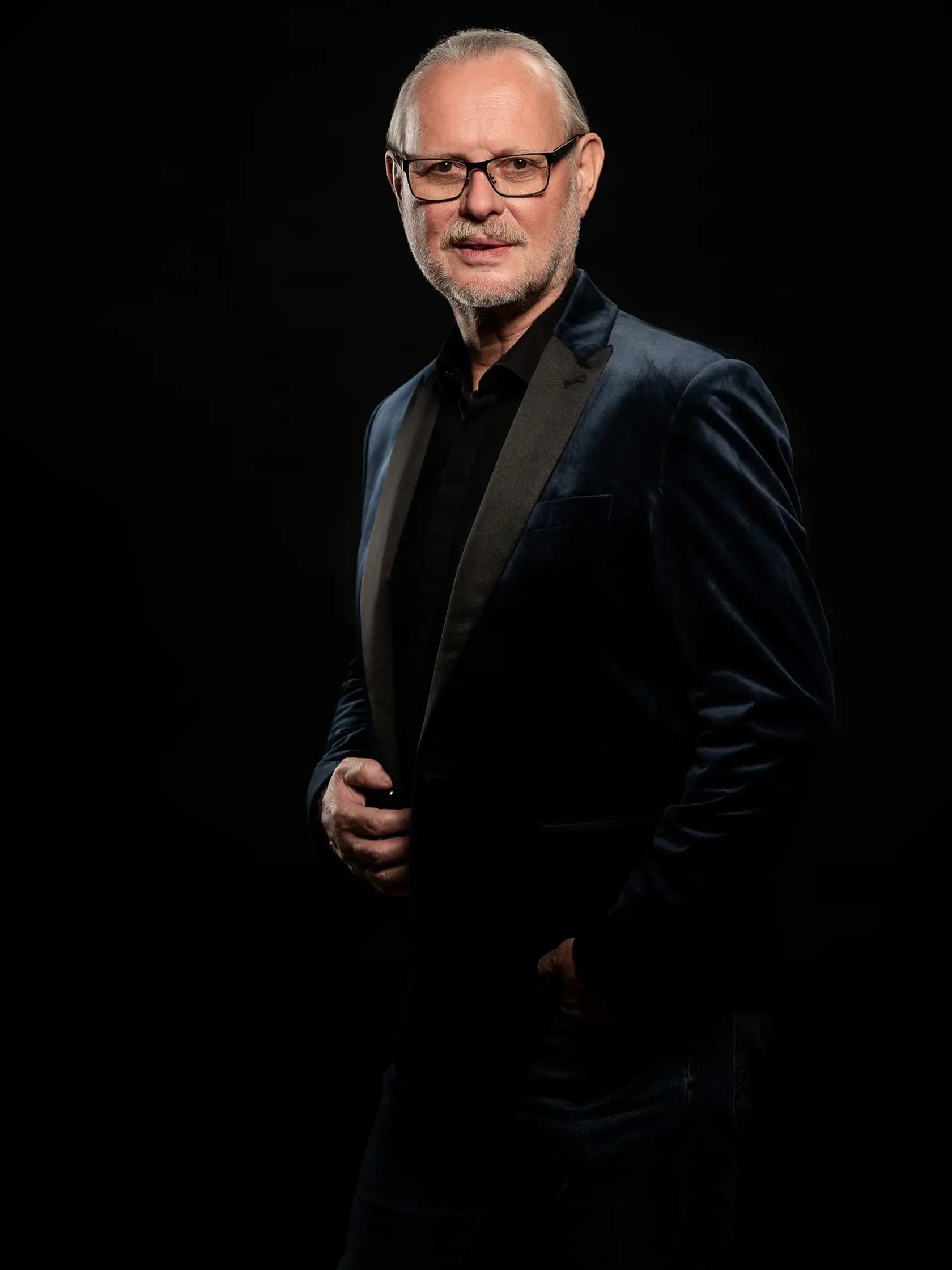 19. august 2023: Vašo Patejdl náhle zomrel vo veku 68 rokov.