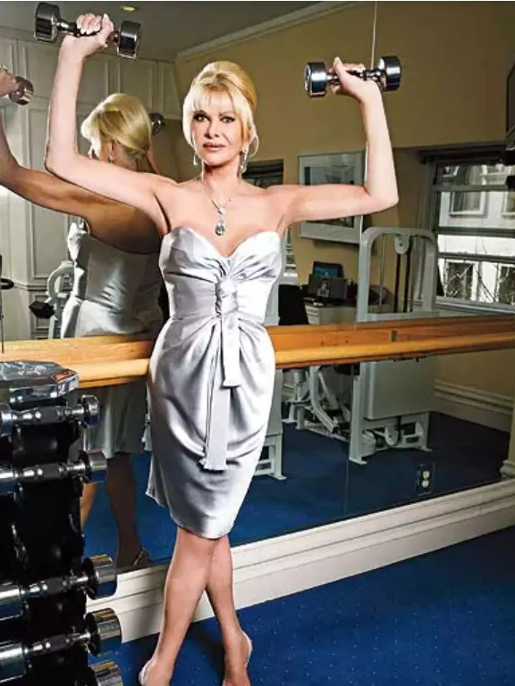 Ivana Trump naposledy vydýchla v luxusnom interiéri svojho domu z roku 1924, ktorý obsahoval jej charakteristickú leopardiu izbu a točité schodisko zahalené červeným kobercom.